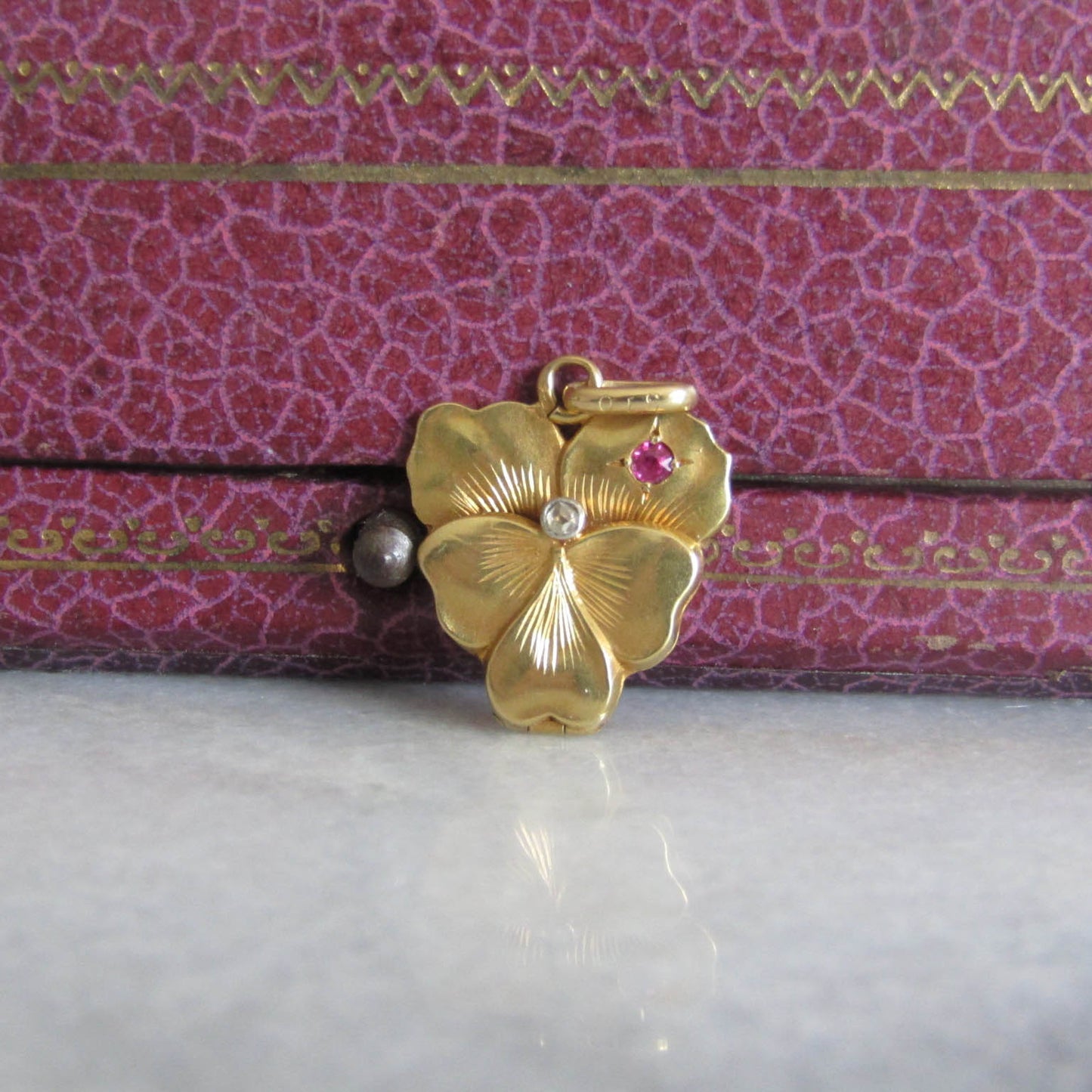 Romantic 18K Gold Pansy Love Pendant Charm dated 1903, French Art Nouveau Pendant