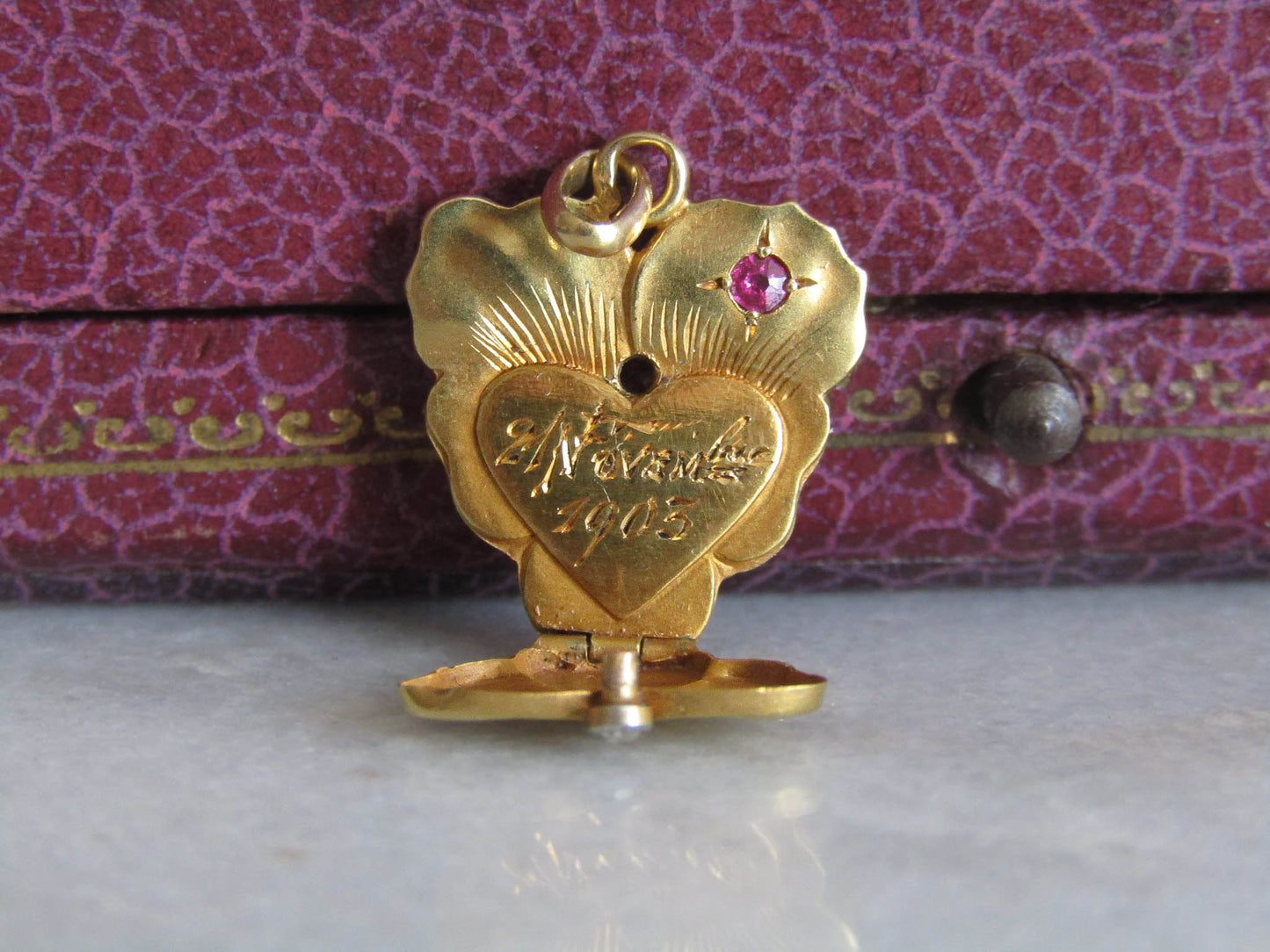 Romantic 18K Gold Pansy Love Pendant Charm dated 1903, French Art Nouveau Pendant