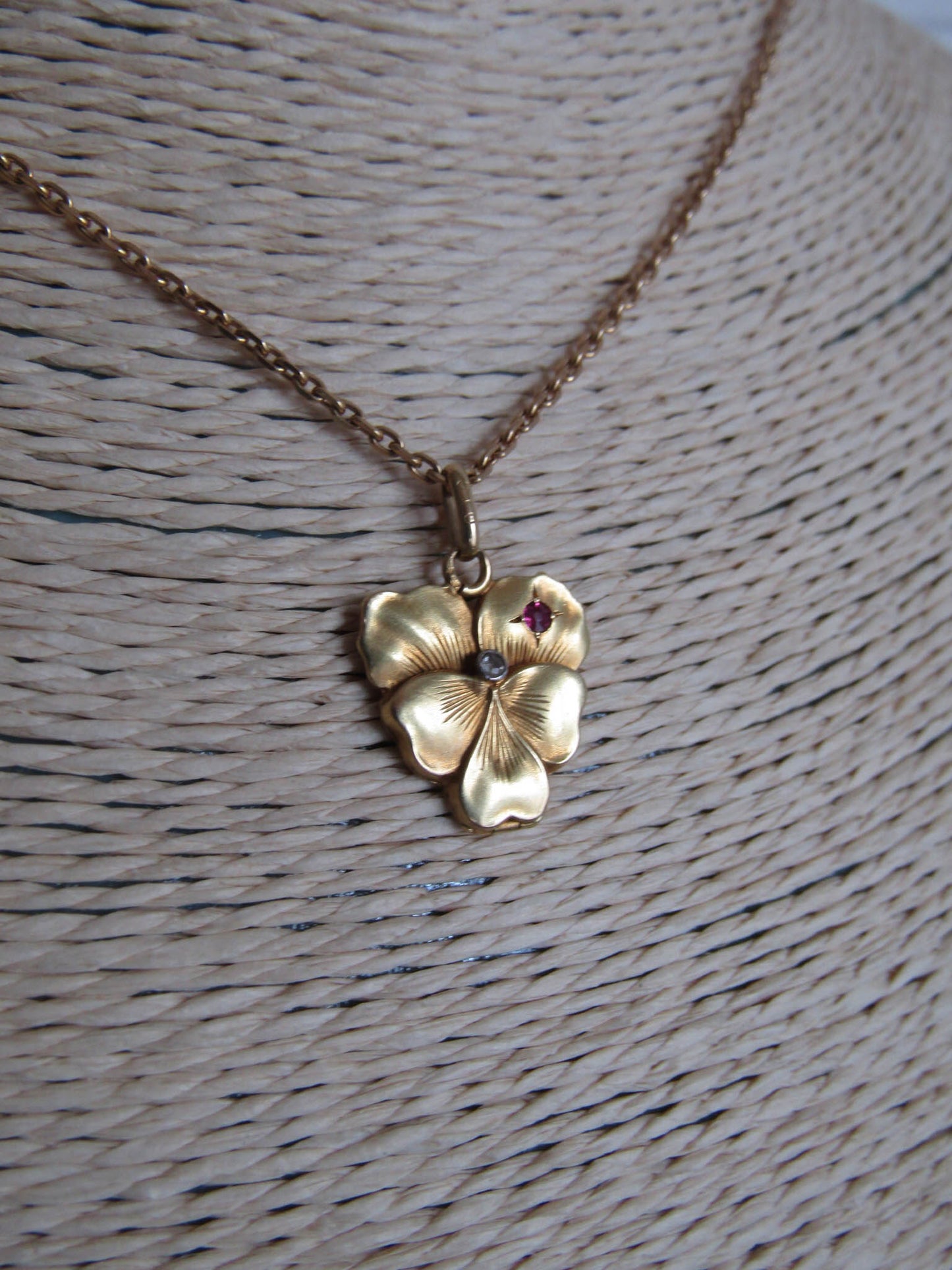 Romantic 18K Gold Pansy Love Pendant Charm dated 1903, French Art Nouveau Pendant