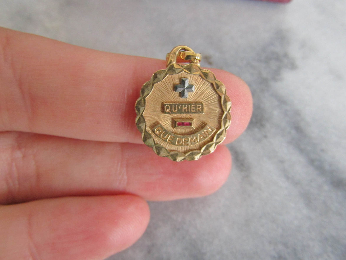 18k Augis Plus Qu'hier, Moins Que Demain Pendant, Vintage French Augis Medal