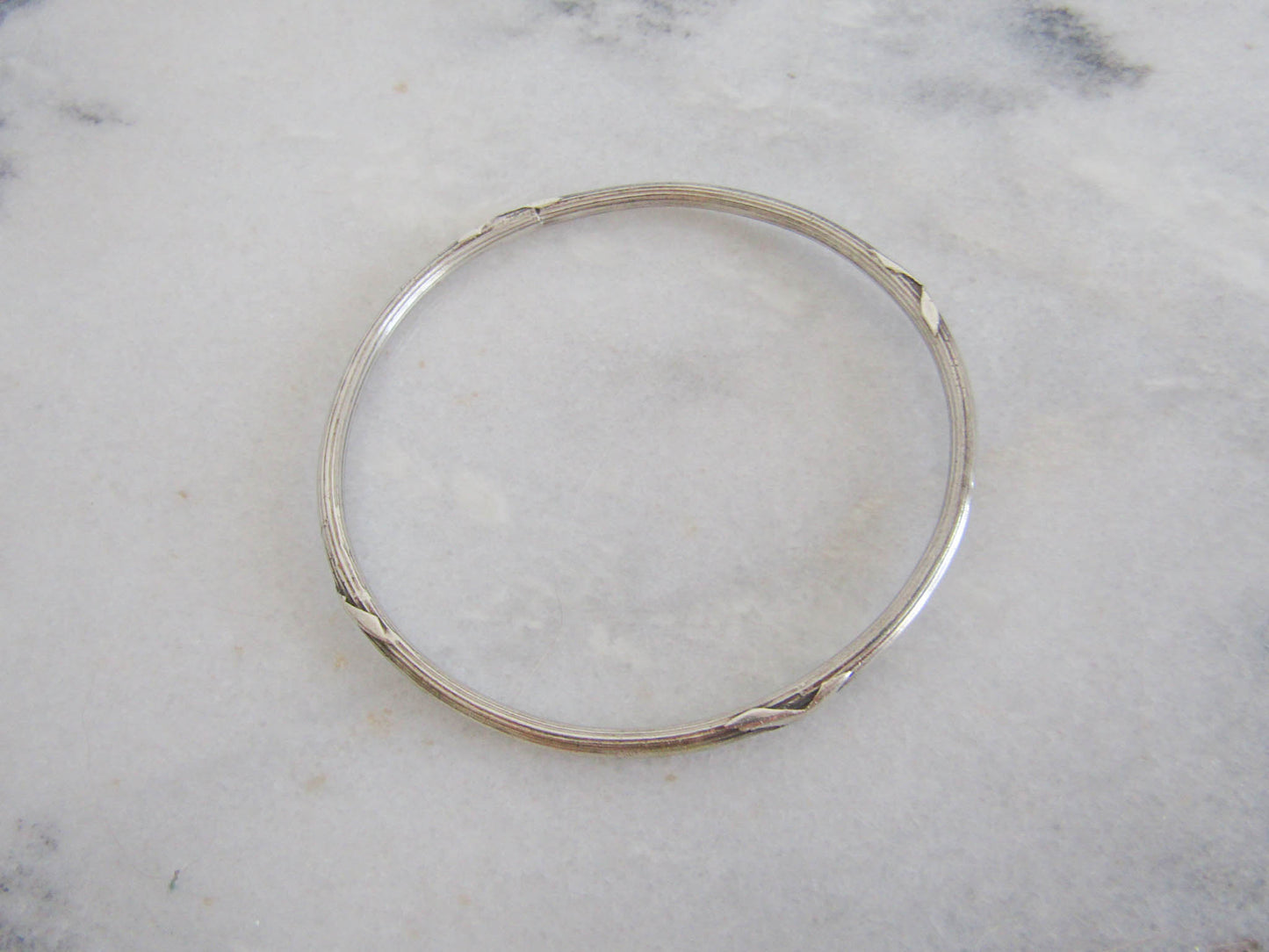 Antique Silver Reed and Crosshatch Bangle Bracelet