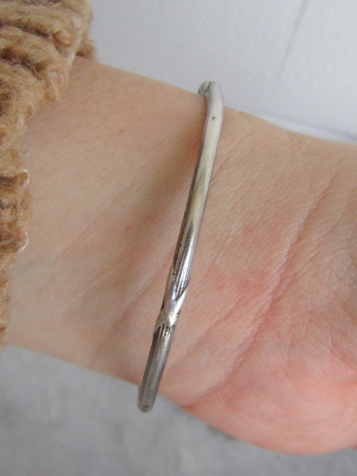 Antique Silver Reed and Crosshatch Bangle Bracelet