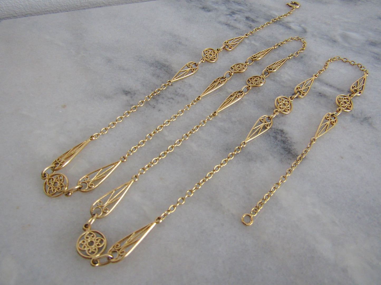 Antique French 18K Gold Filigree Heart Chain, Romantic Solid Gold Belle Epoque Necklace c. 1900