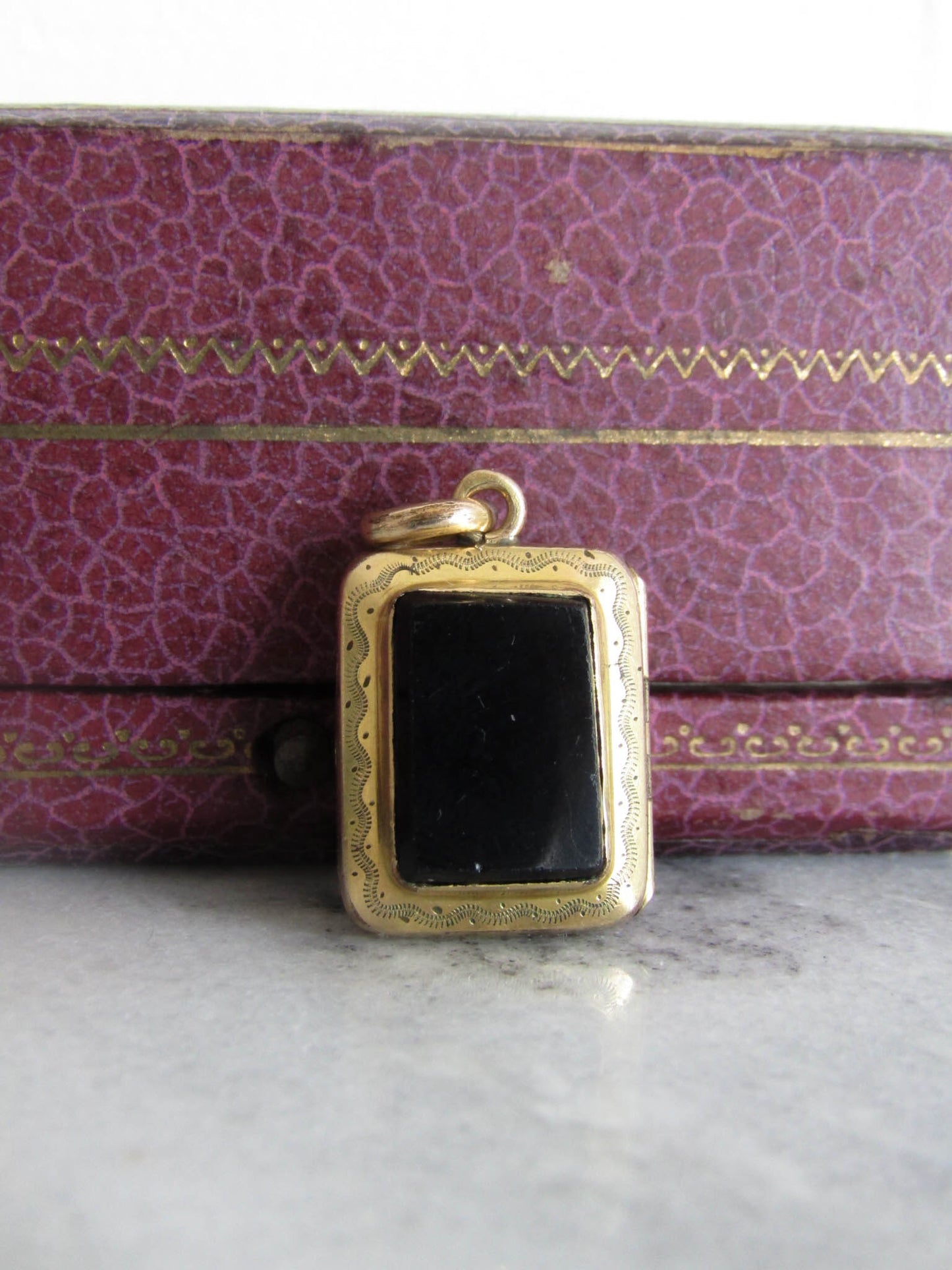 Antique Gold Filled Onyx Mourning Locket, Rectangular Onyx Pendant with Hinged Glass Partition c. 180