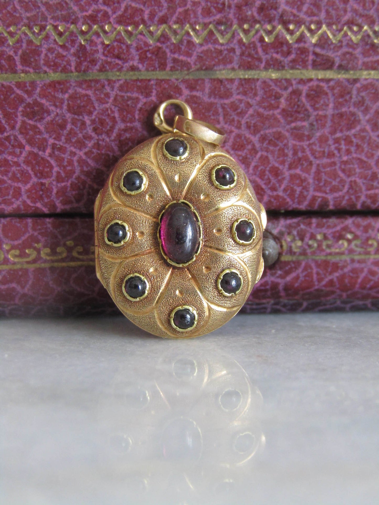 Antique Mid-Victorian French Cabochon Garnet Locket c. 1860