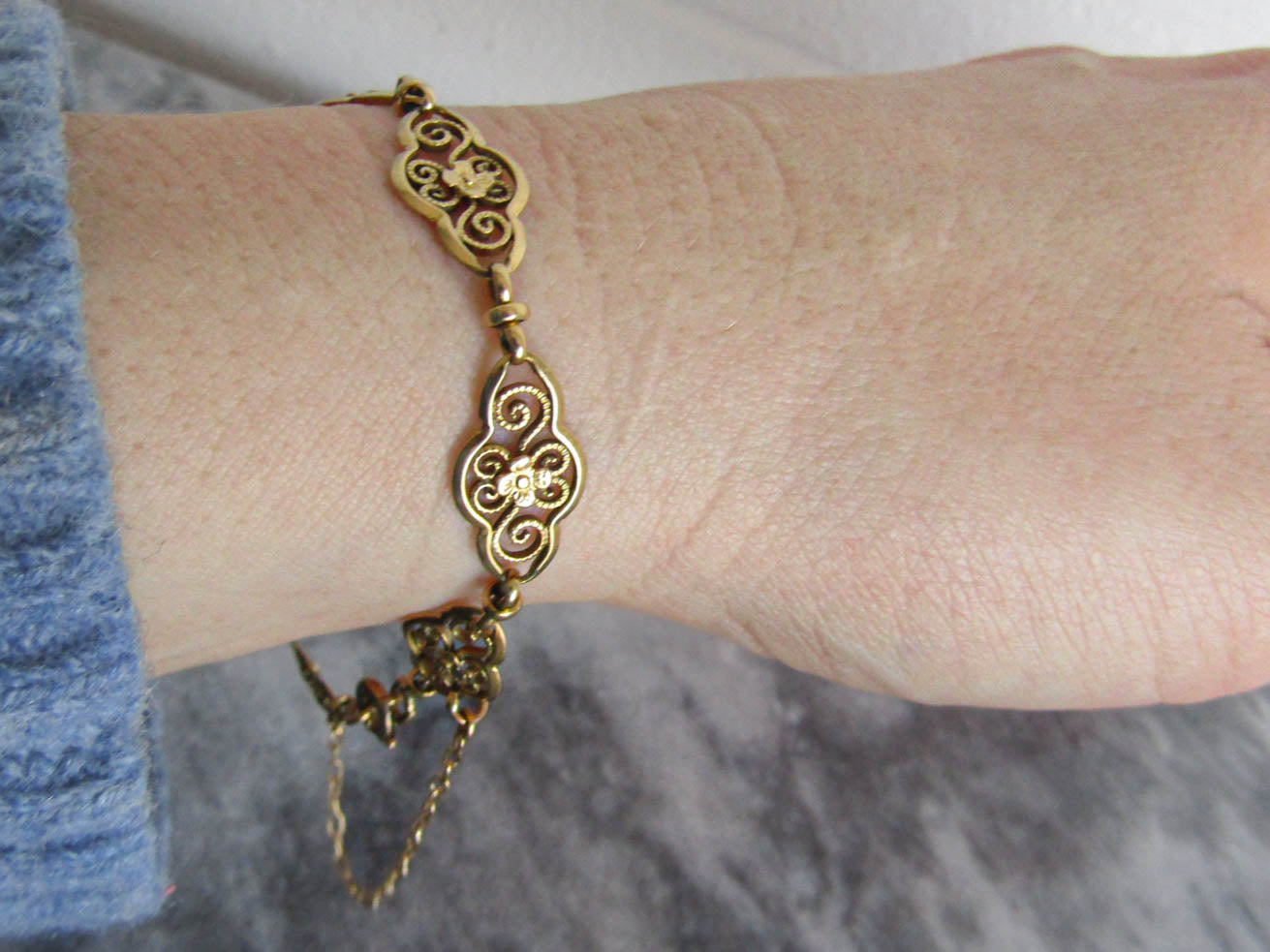 18K Floral Antique Filigree Bracelet c. 1900, Antique Art Nouveau Bracelet with Security Chain