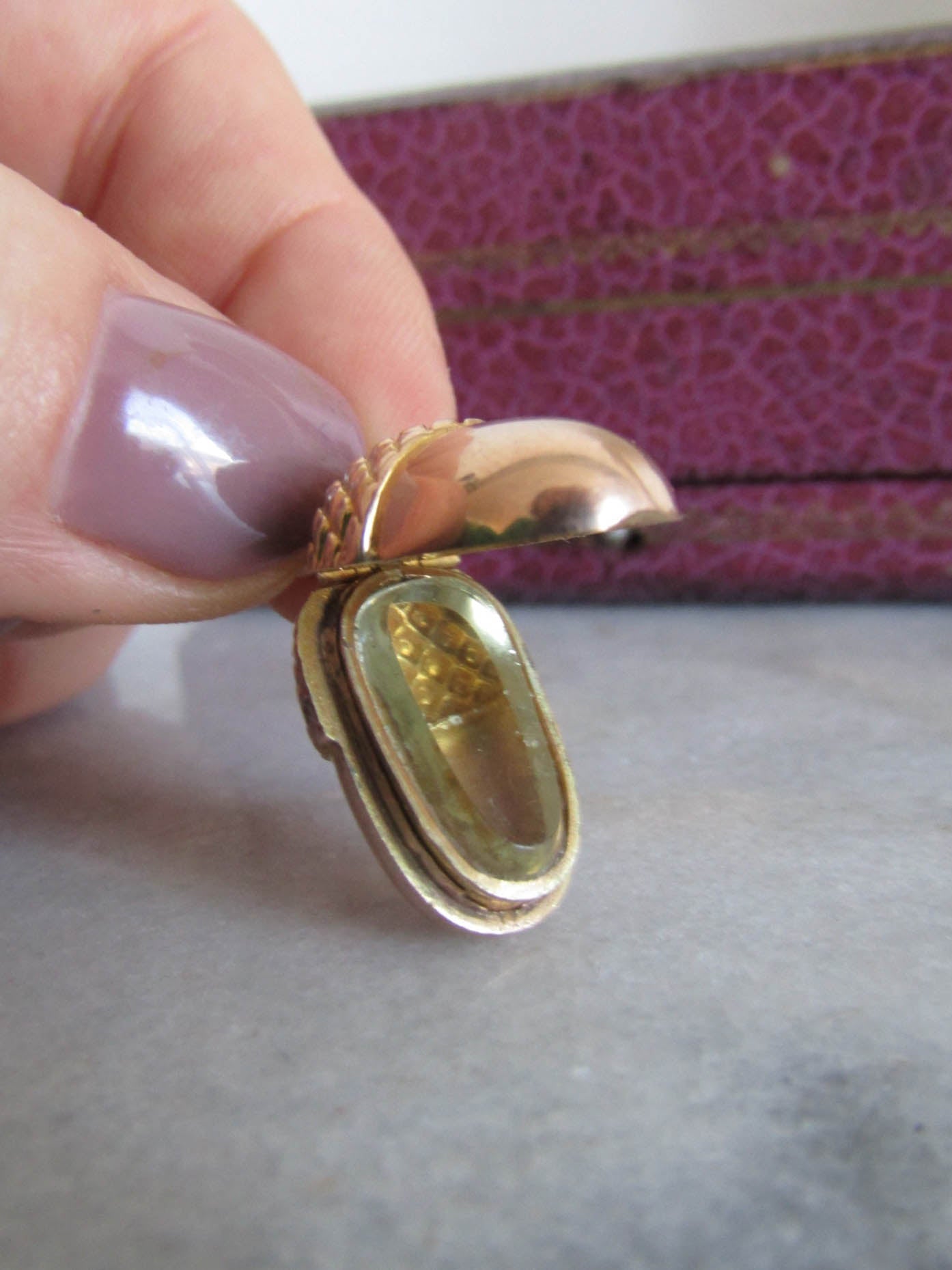 Antique 18K Solid Gold Victorian Acorn Pendant with Thick Beveled Glass Partition c. 1880