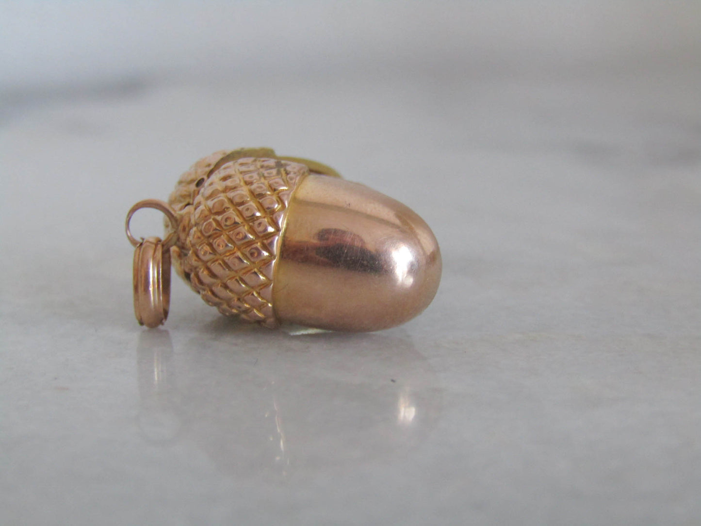 Antique 18K Solid Gold Victorian Acorn Pendant with Thick Beveled Glass Partition c. 1880