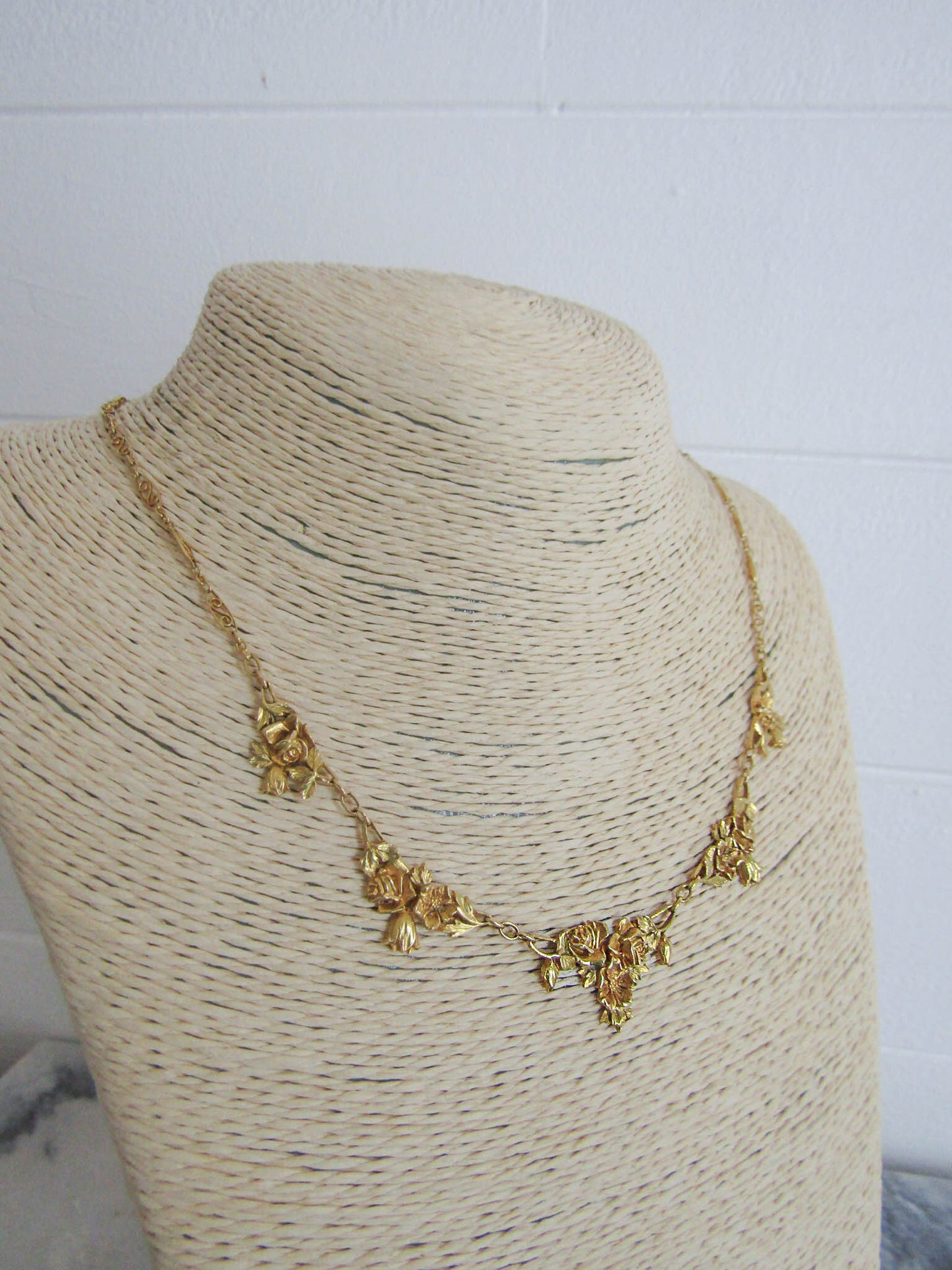 Antique 18K Solid Gold French Floral Drapery Necklace c. 1900