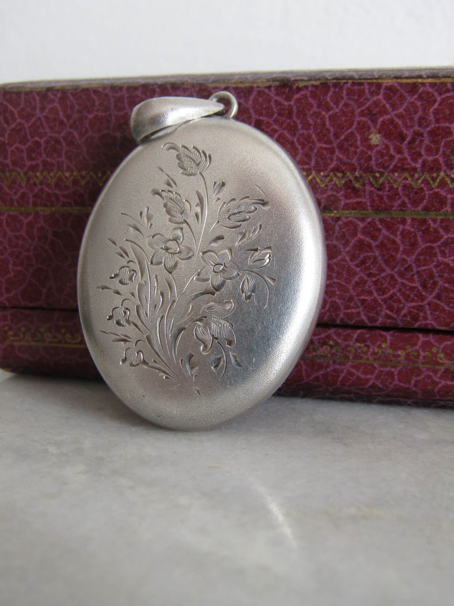 Antique French Aesthetic Silver Locket with Opening Beveled Glass Back c. 1880