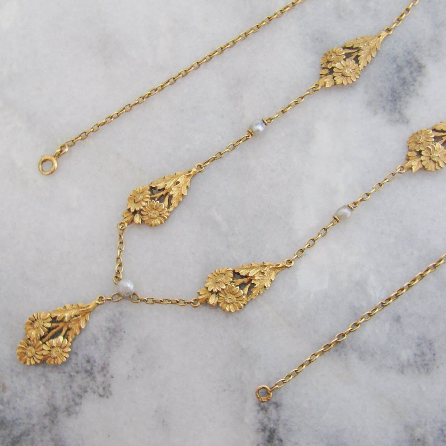 Antique 18K Solid Gold Art Nouveau Floral Drapery Necklace with Daisies c. 1910