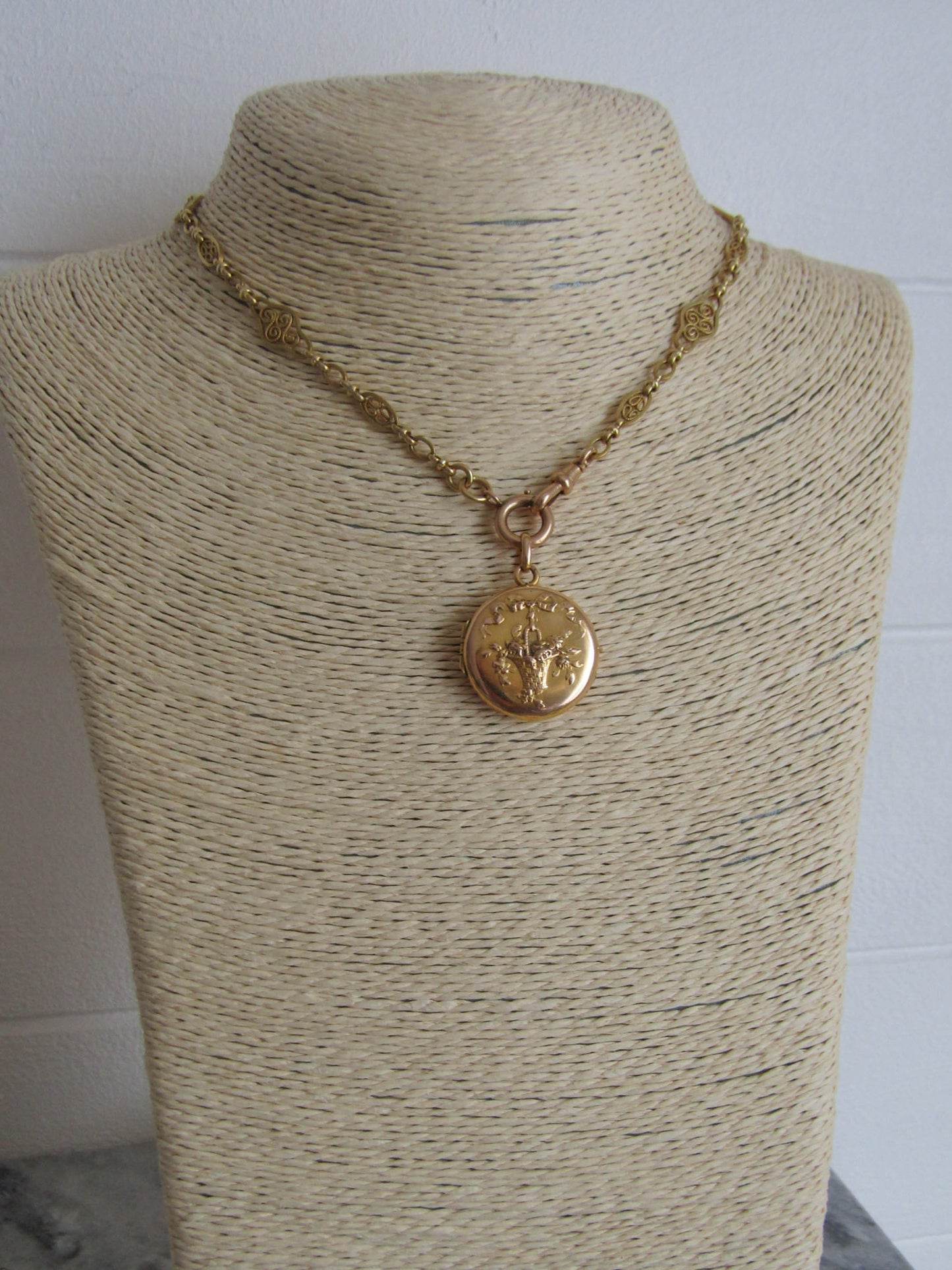 Antique Gold Filled Art Nouveau Locket with removable frame c. 1900