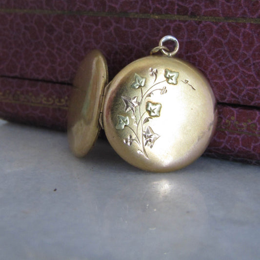 Antique 18K Gold Art Nouveau Ivy Round Locket, French Pendant c. 1900