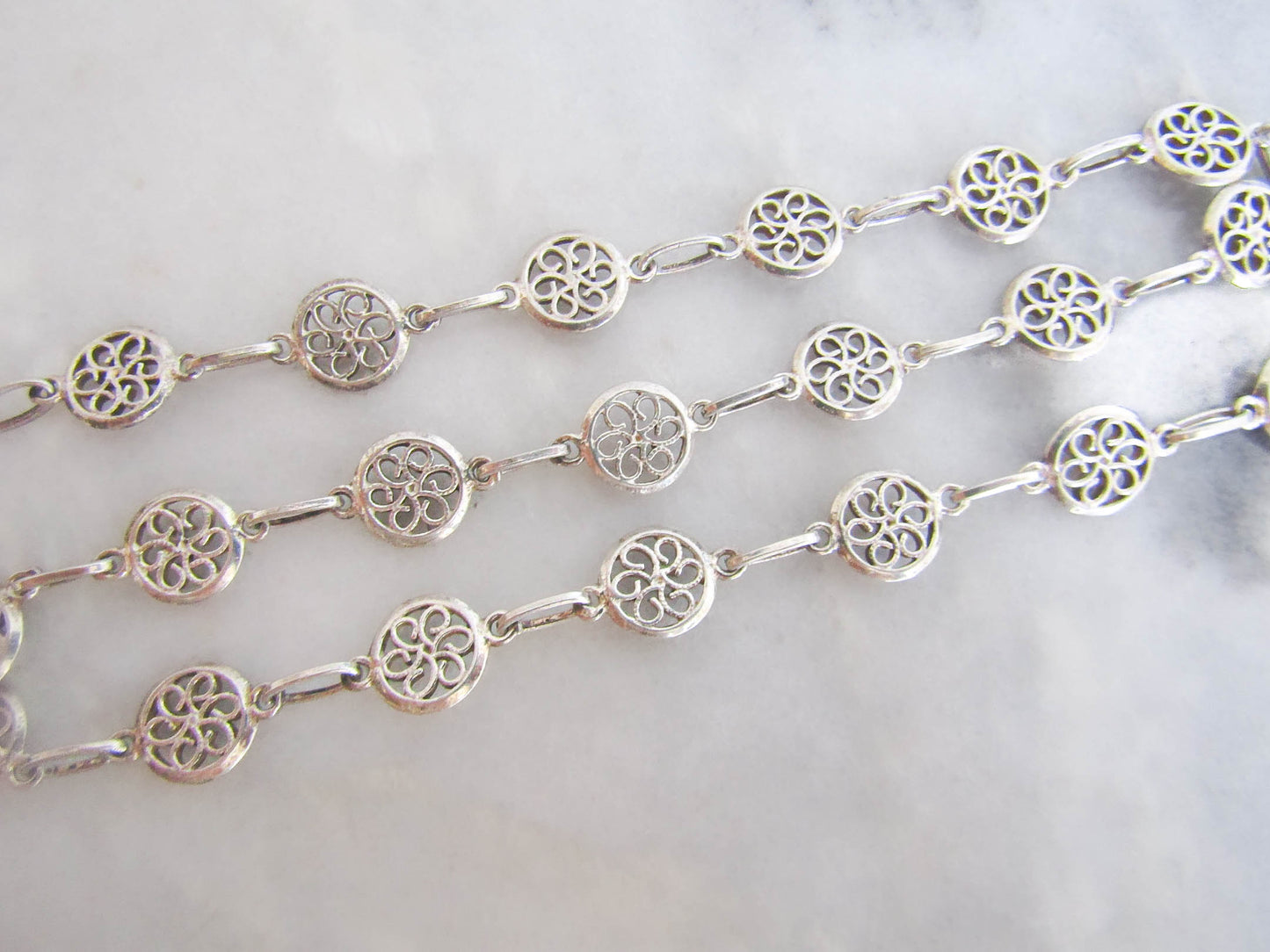 15" Antique Silver Filigree Medallion Link Choker Necklace, late Victorian c. 1900