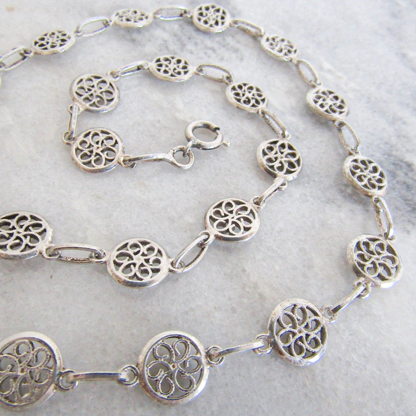 15" Antique Silver Filigree Medallion Link Choker Necklace, late Victorian c. 1900