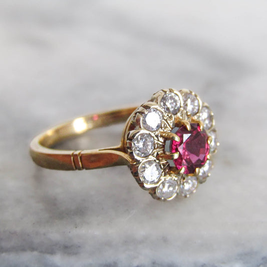 Antique Art Deco Ruby and Diamond Cluster Pompadour Daisy Ring