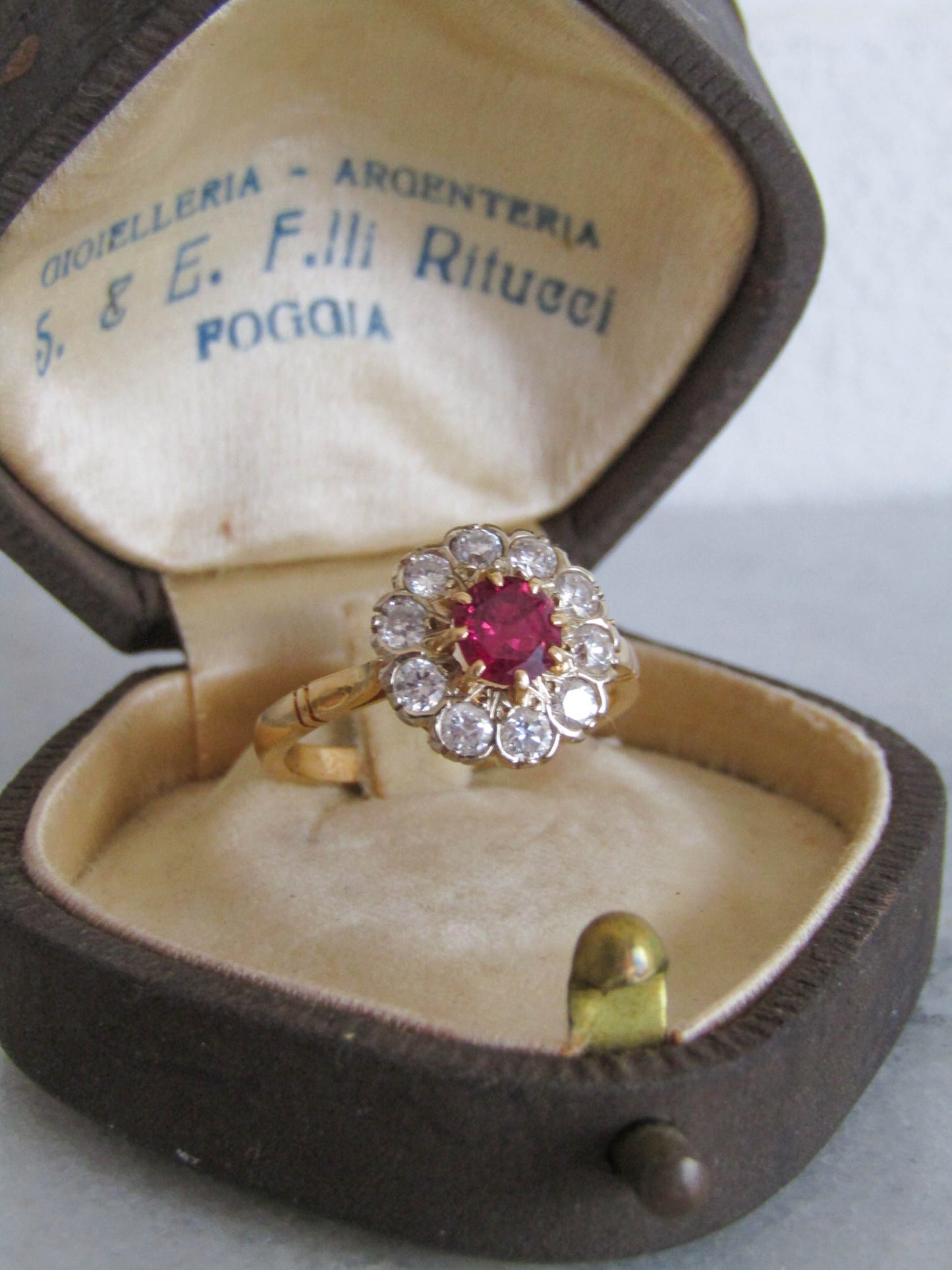 Antique Art Deco Ruby and Diamond Cluster Pompadour Daisy Ring