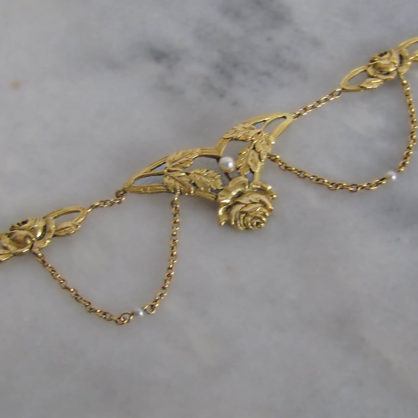 Art Nouveau 18K Solid Gold Drapery Necklace c. 1900