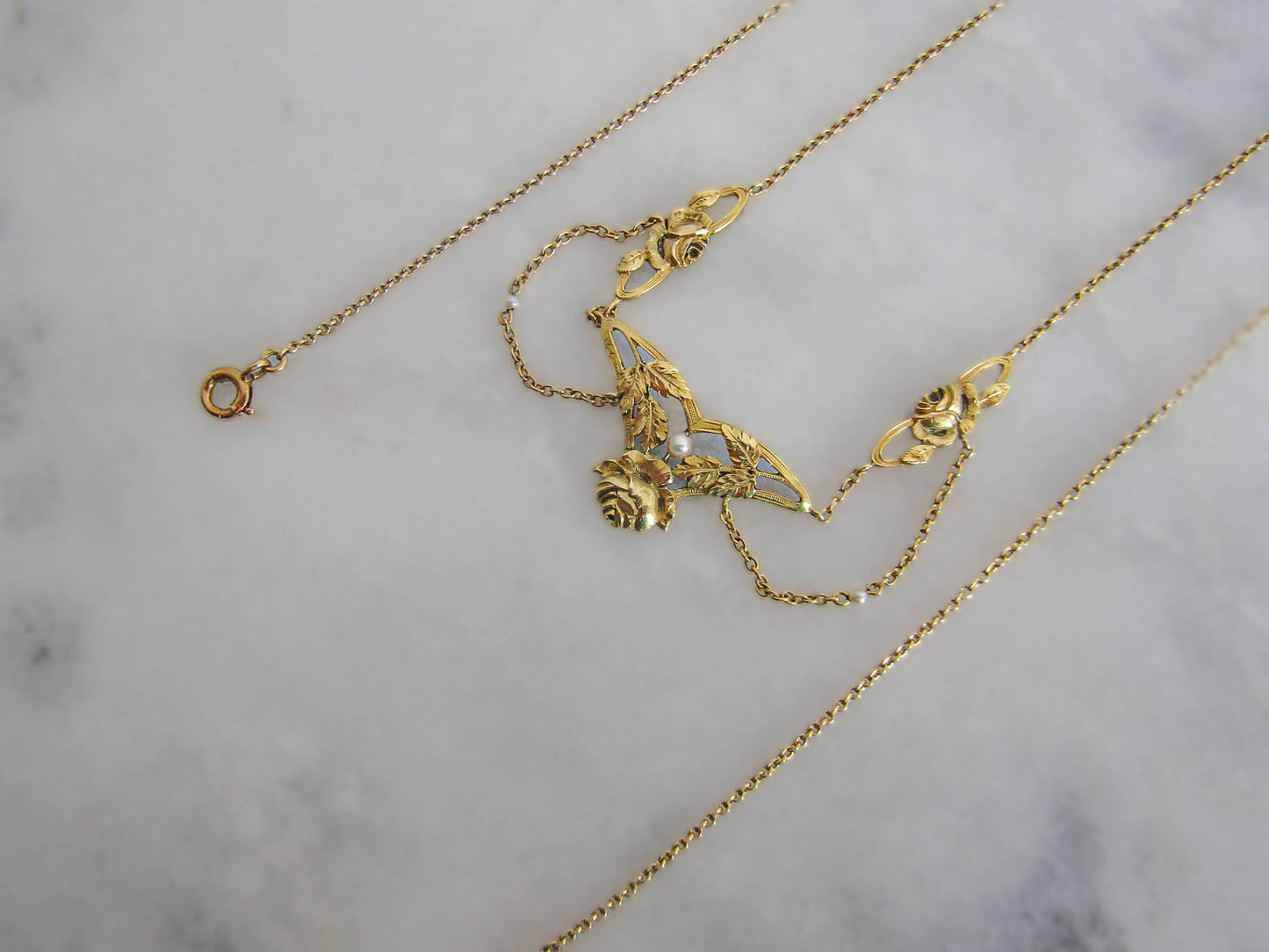 Art Nouveau 18K Solid Gold Drapery Necklace c. 1900