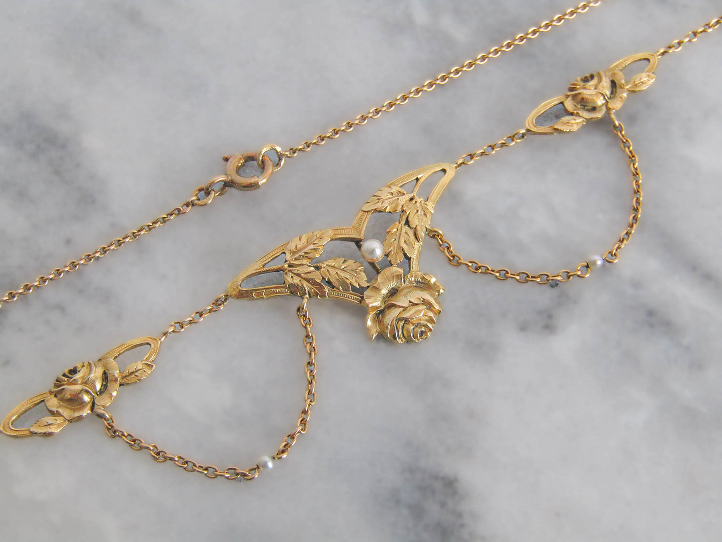 Art Nouveau 18K Solid Gold Drapery Necklace c. 1900