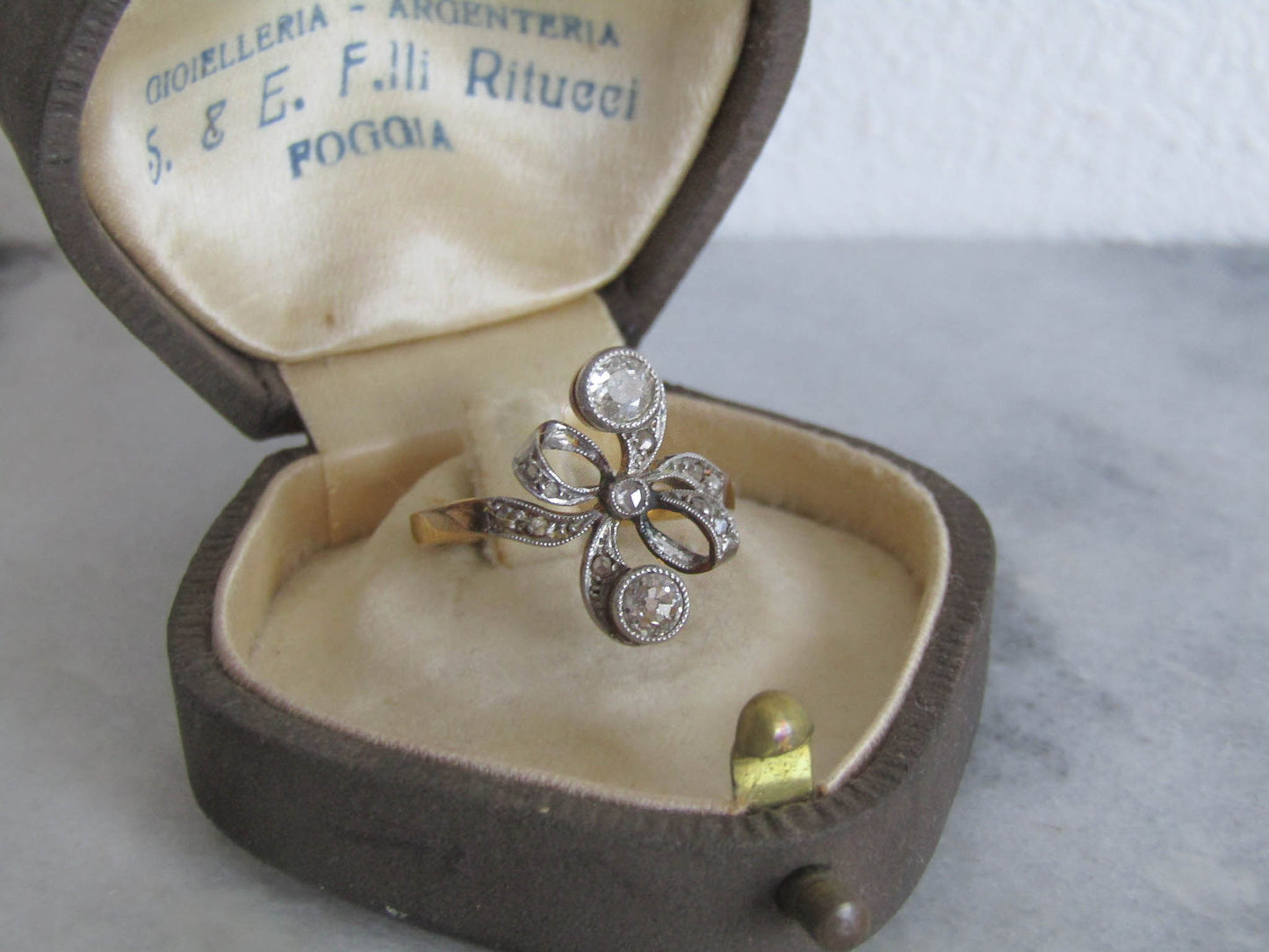 Antique Belle Epoque Old European Cut Diamond Toi et Moi Diamond Bow Ring with Platinum and 18K Gold c. 1900