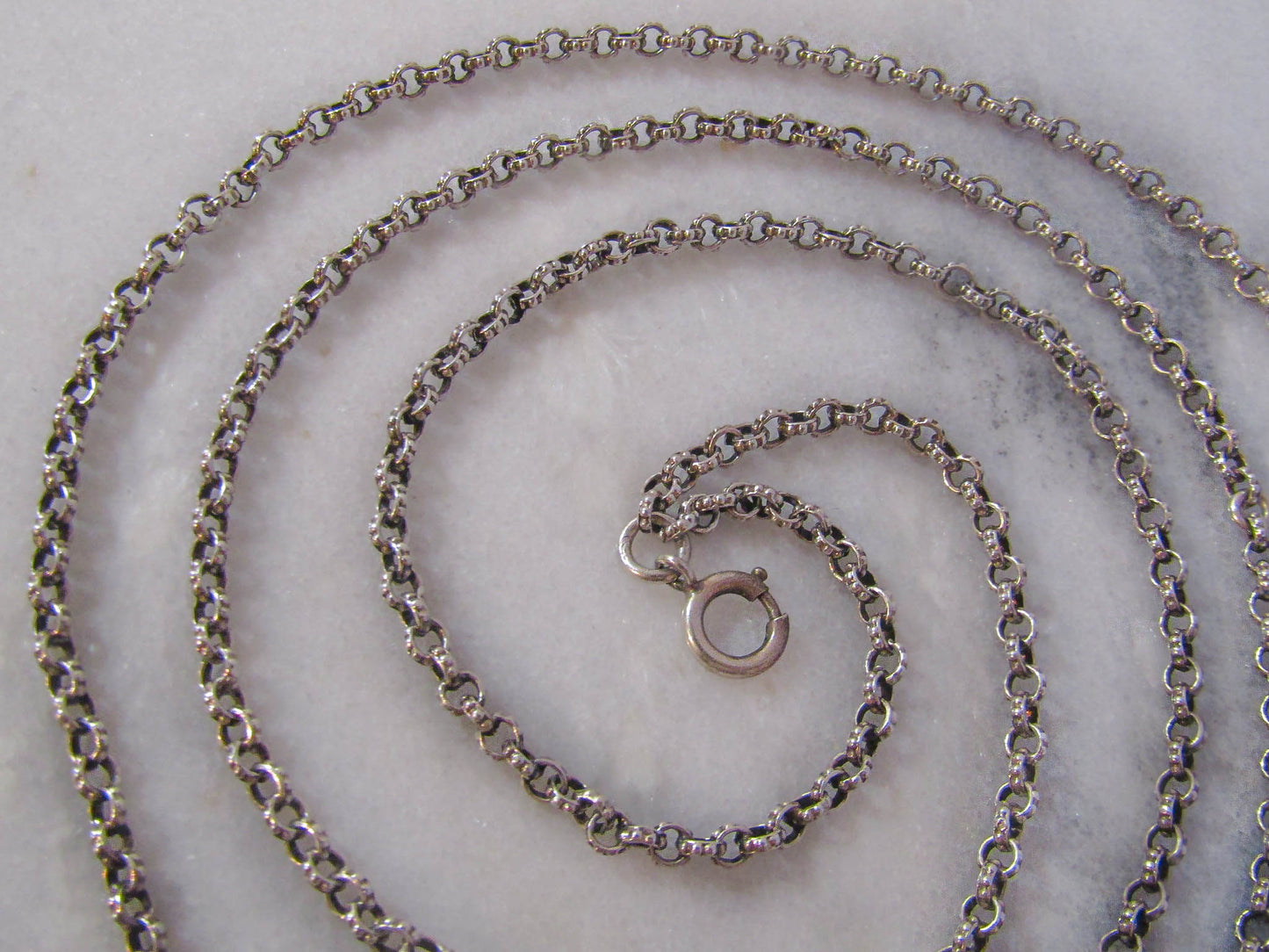 44" Antique Textured Silver Long Guard Chain with Rolo Links, French Victorian Muff Chain, XIX century necklace