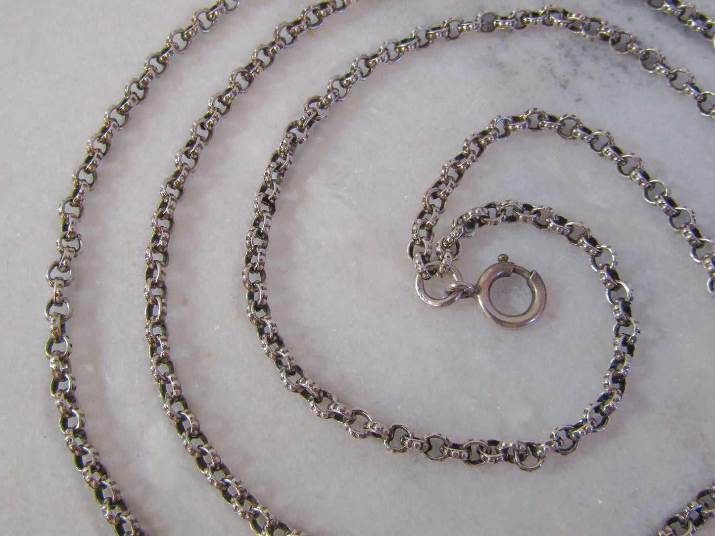 44" Antique Textured Silver Long Guard Chain with Rolo Links, French Victorian Muff Chain, XIX century necklace