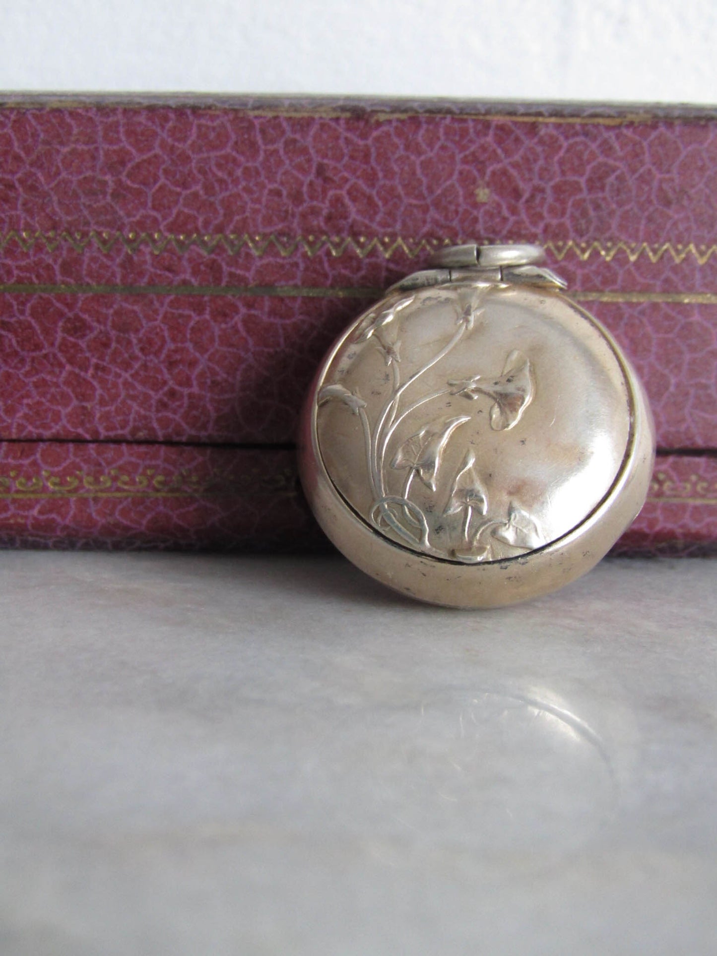 Antique Gold Washed Silver Art Nouveau Powder Box Pendant c. 1900