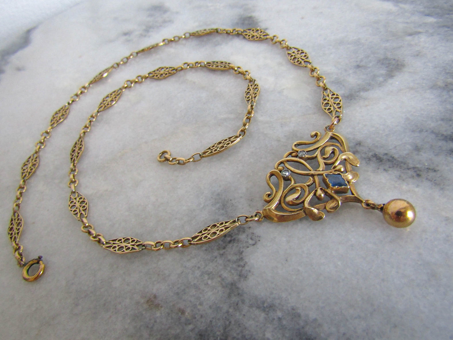 Art Nouveau Solid 18K Gold Mistletoe Pendant Necklace c. 1900