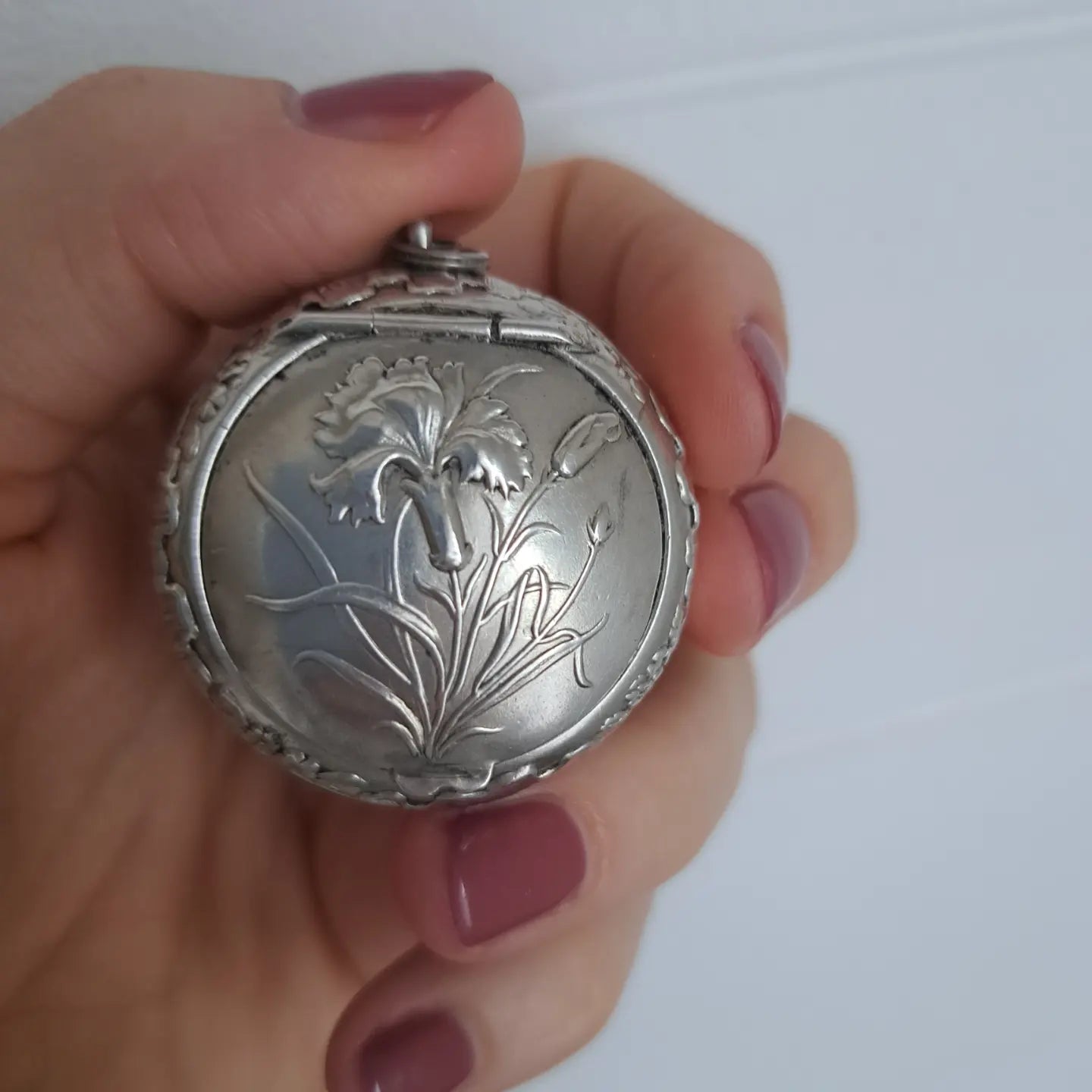 Art Nouveau French Silver Powderbox Pendant, Antique French Prudent QUITTE Locket c. 1890