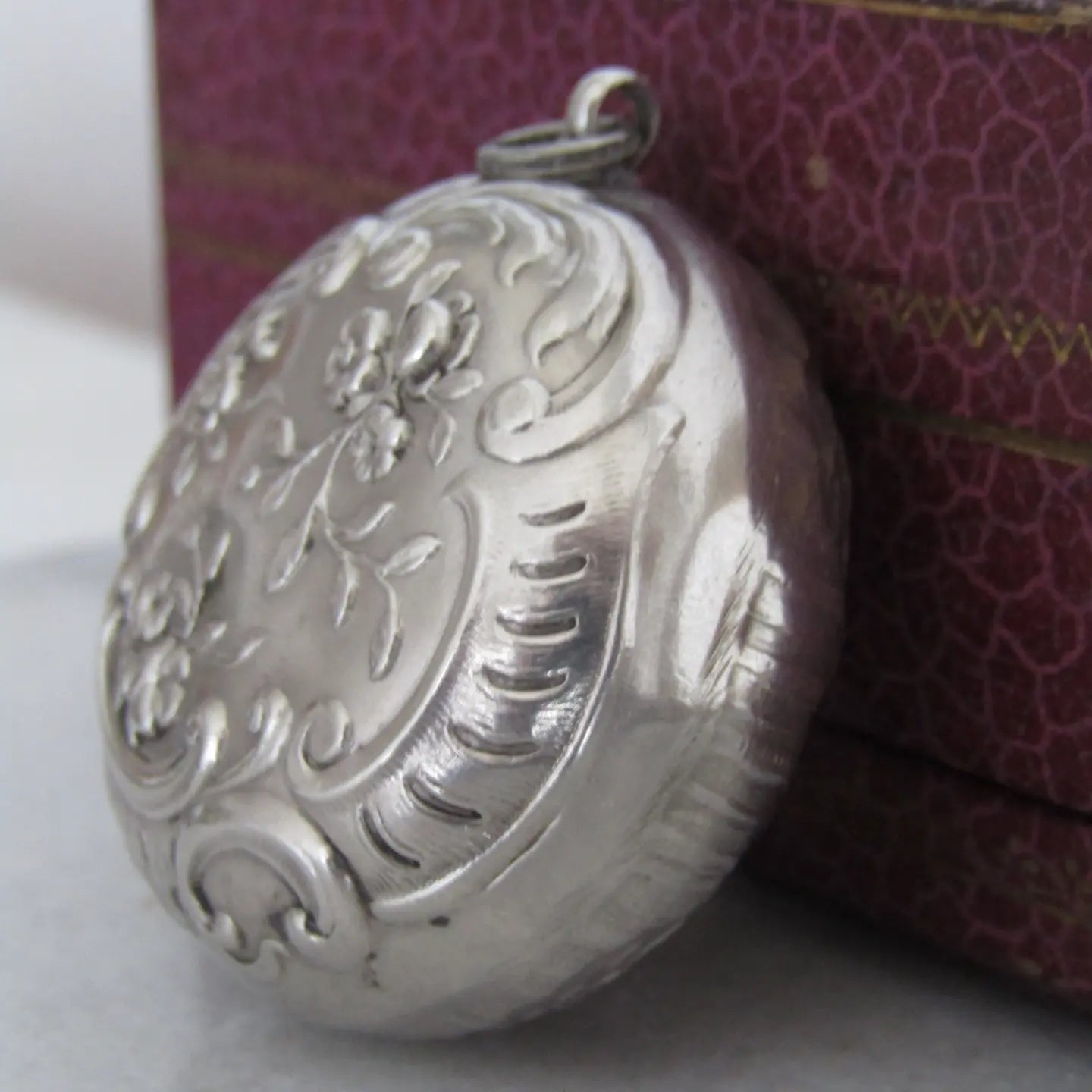 Art Nouveau French Silver Powderbox Pendant, Antique French Prudent QUITTE Locket c. 1890