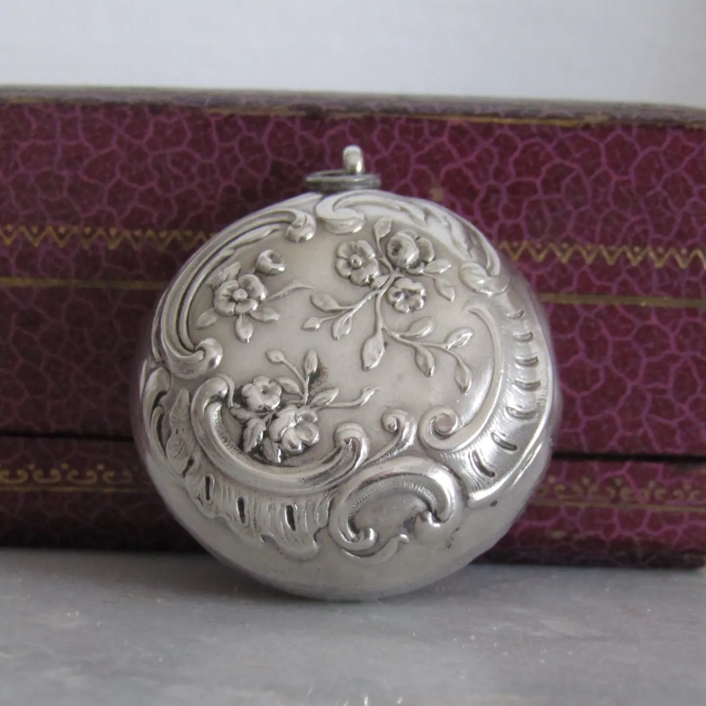 Art Nouveau French Silver Powderbox Pendant, Antique French Prudent QUITTE Locket c. 1890