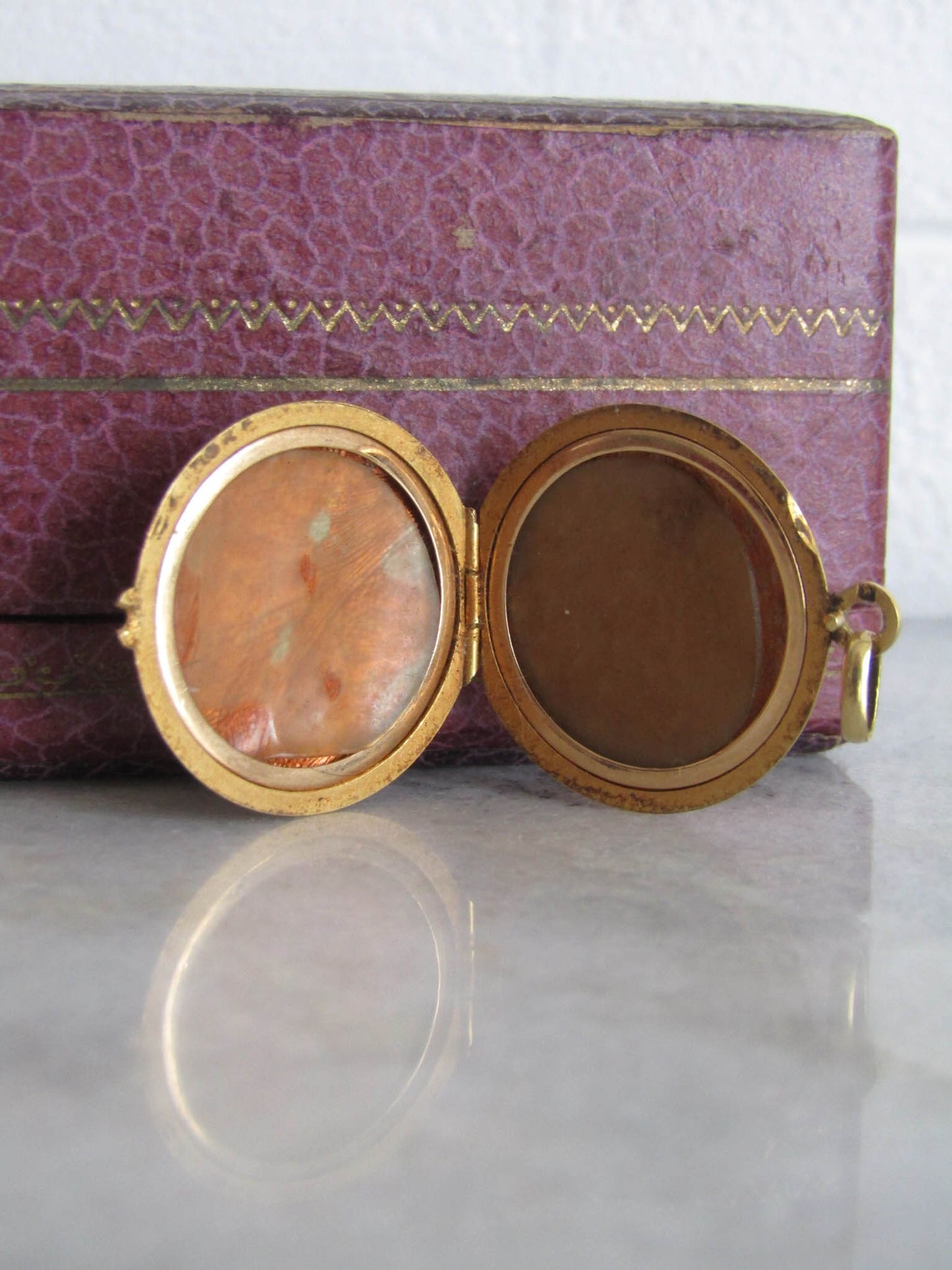 Antique French Edwardian Round Locket with Seed Pearls c. 1900