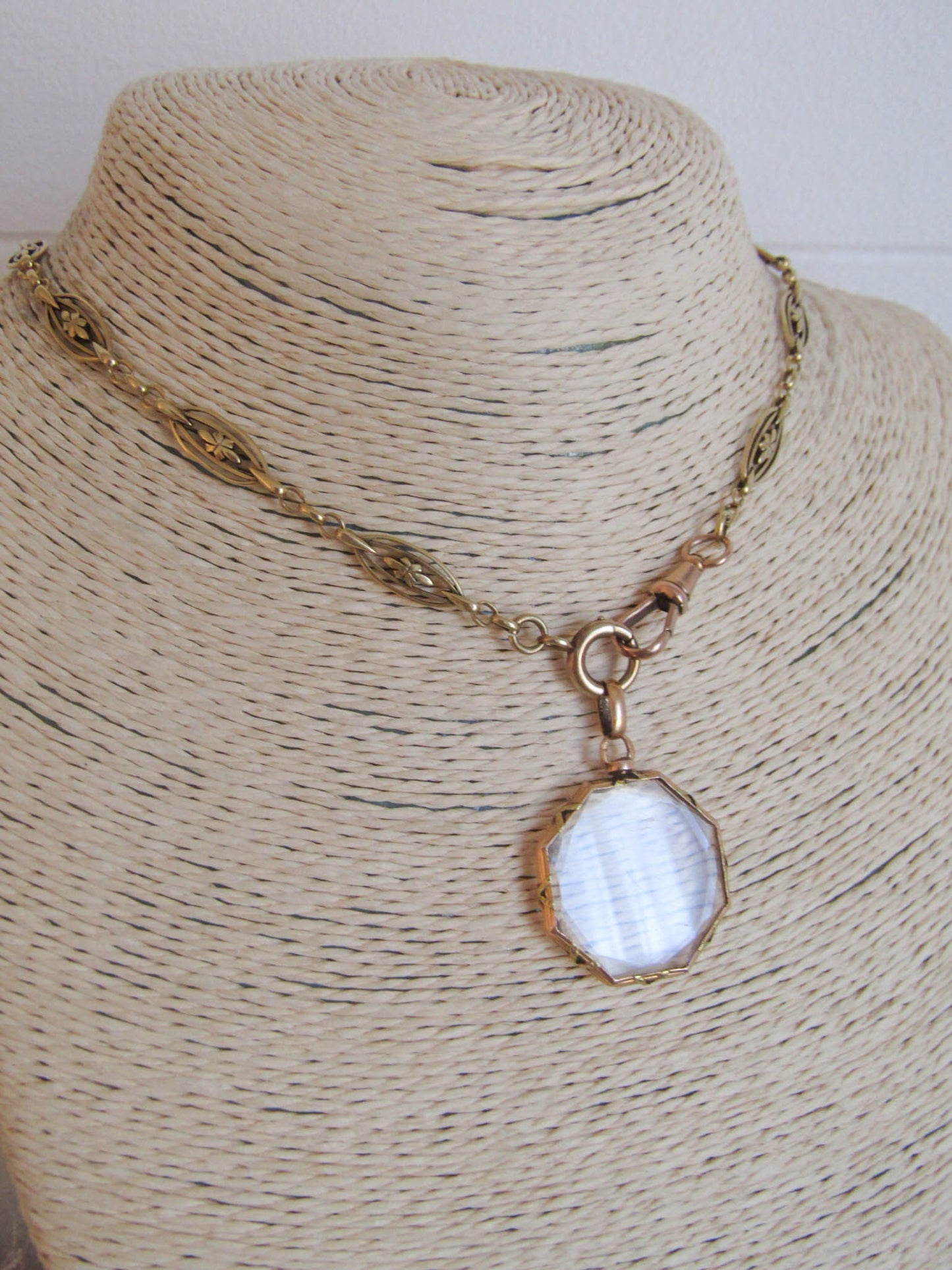 Antique French Hexagonal Glass Shaker Locket, 18k Gold French Locket c. 1900