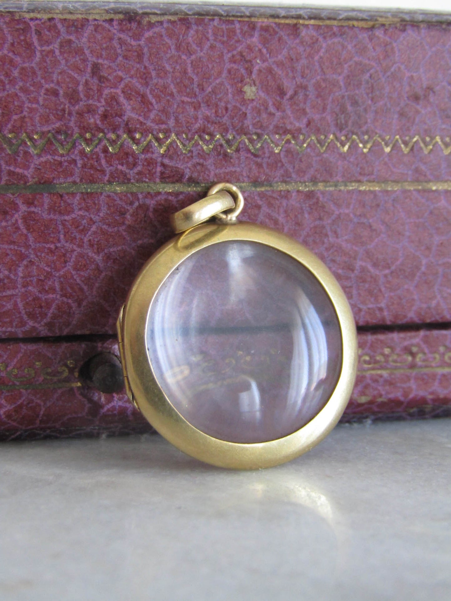 Antique 18K Solid Gold and Glass Sentimental Locket c. 1900