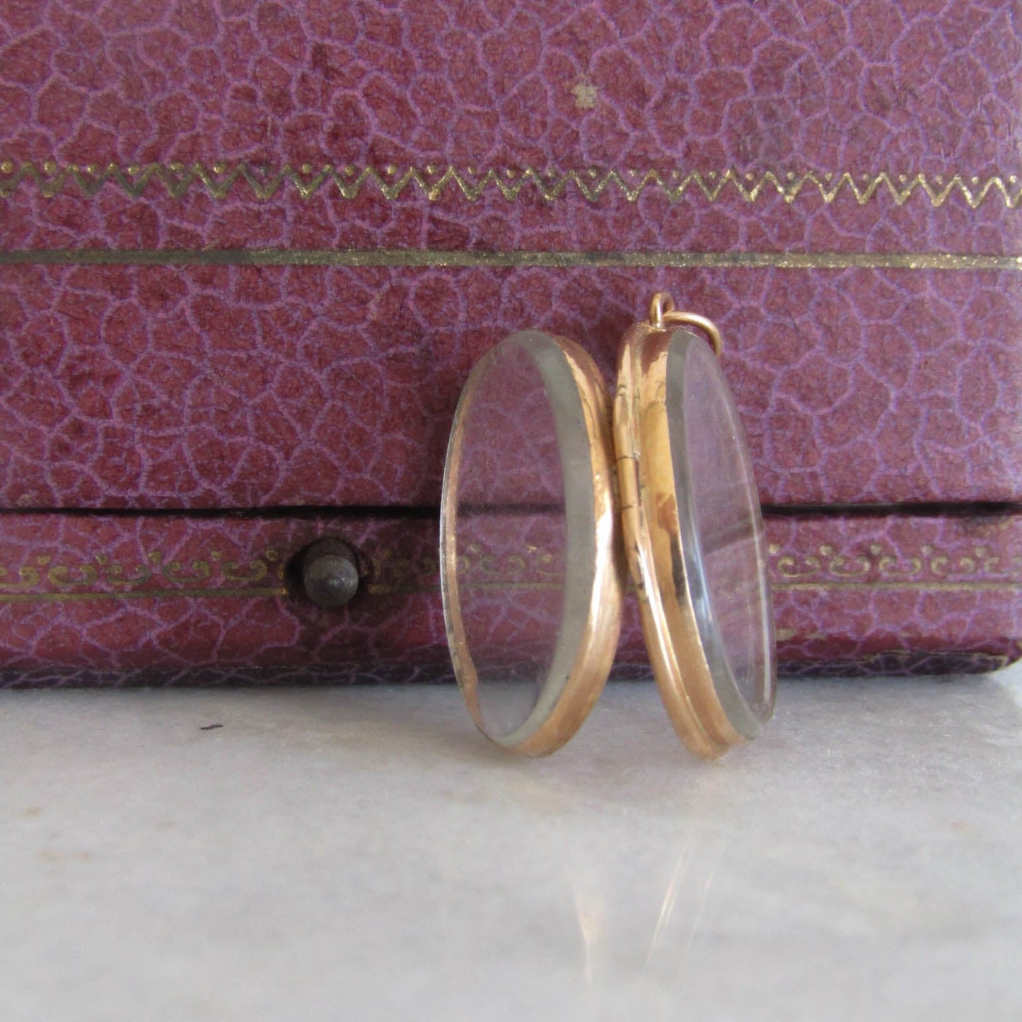 Antique 18k Solid Gold French Oval Shaker Locket c. 1900