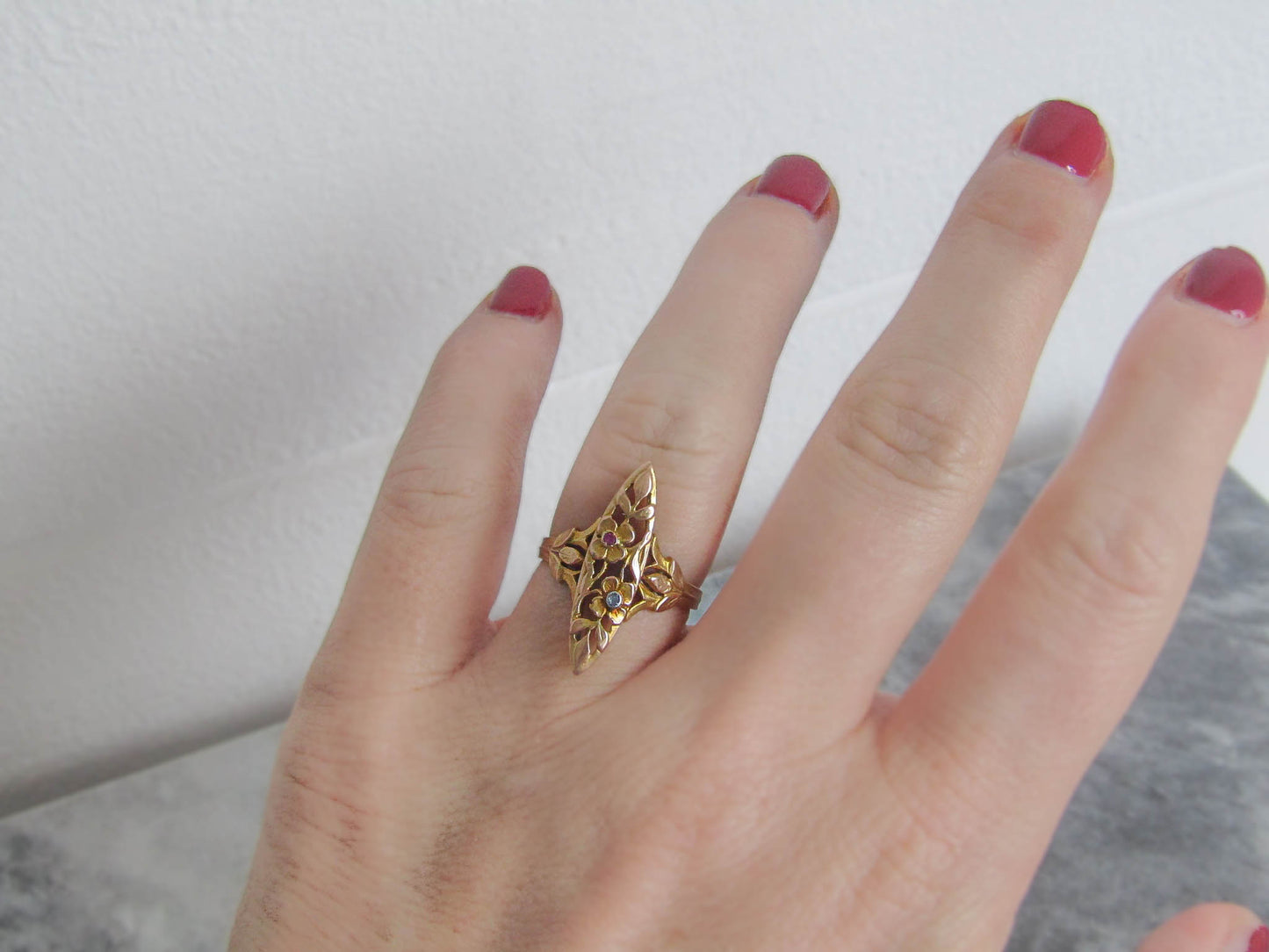 Antique Art Nouveau 18K Solid Gold Floral Navette Marquise Ring c. 1890