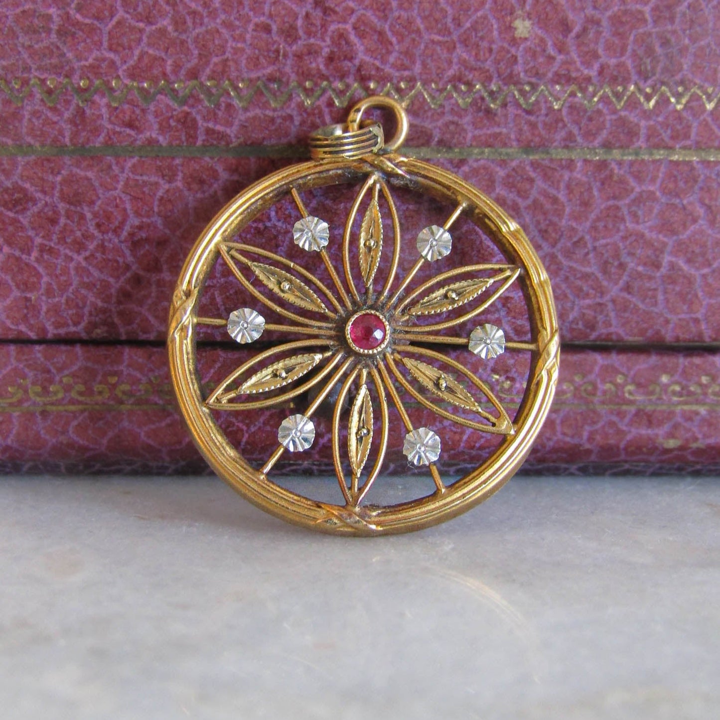 Antique Round Edwardian Floral Synthetic Ruby Pendant in 18K Solid Gold c. 1900