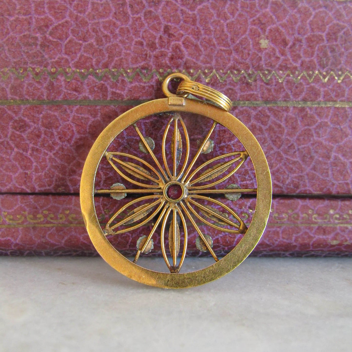 Antique Round Edwardian Floral Synthetic Ruby Pendant in 18K Solid Gold c. 1900