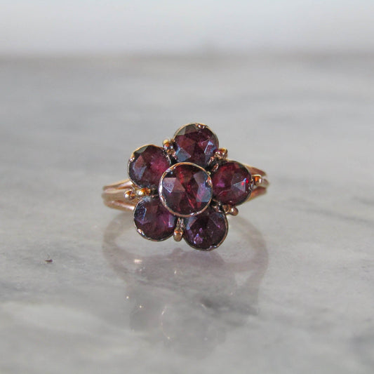 Vintage French 18K Perpignan Garnet Regional Jewelry Ring