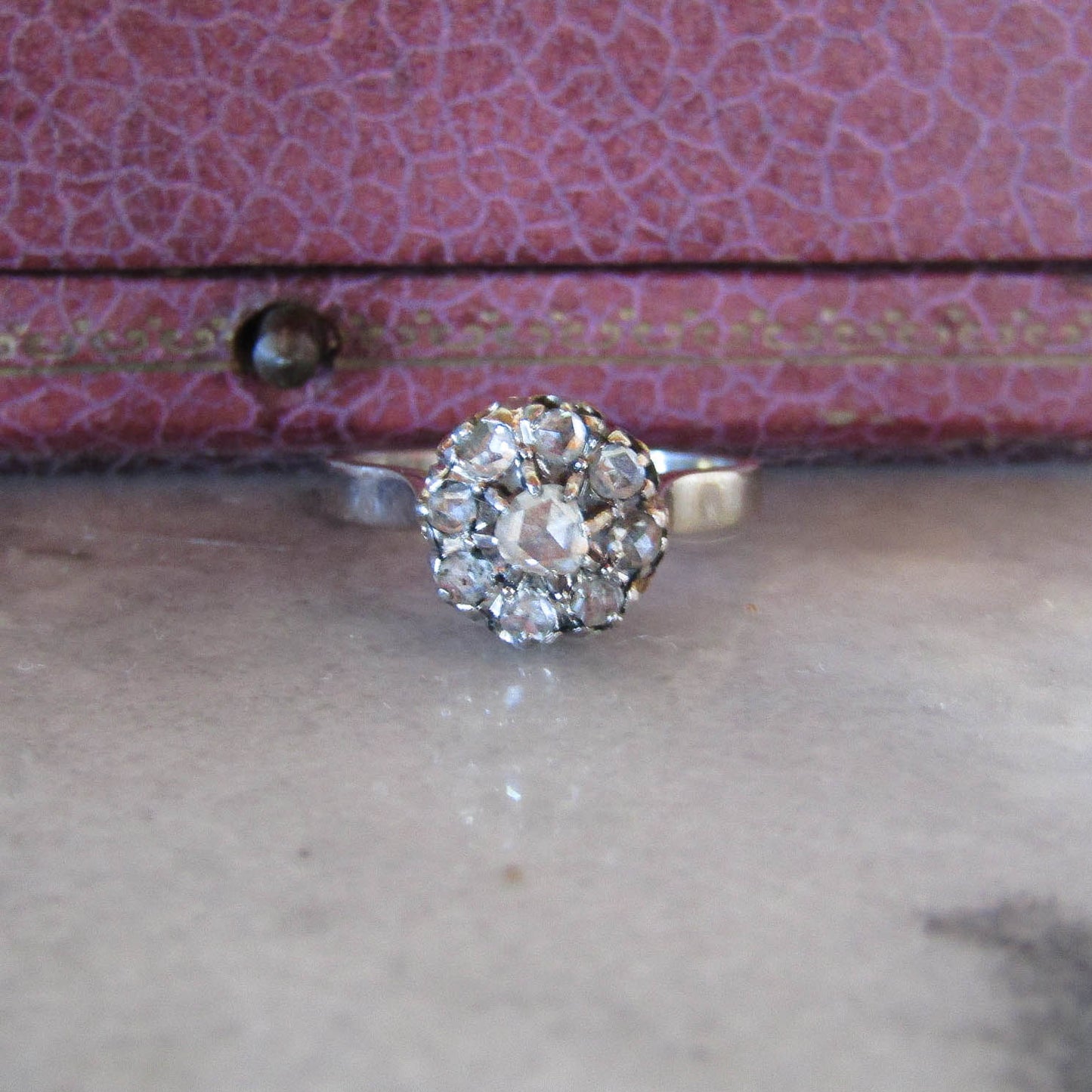 Antique 18K Solid Gold Rose Cut Diamond Daisy Ring c. 1900