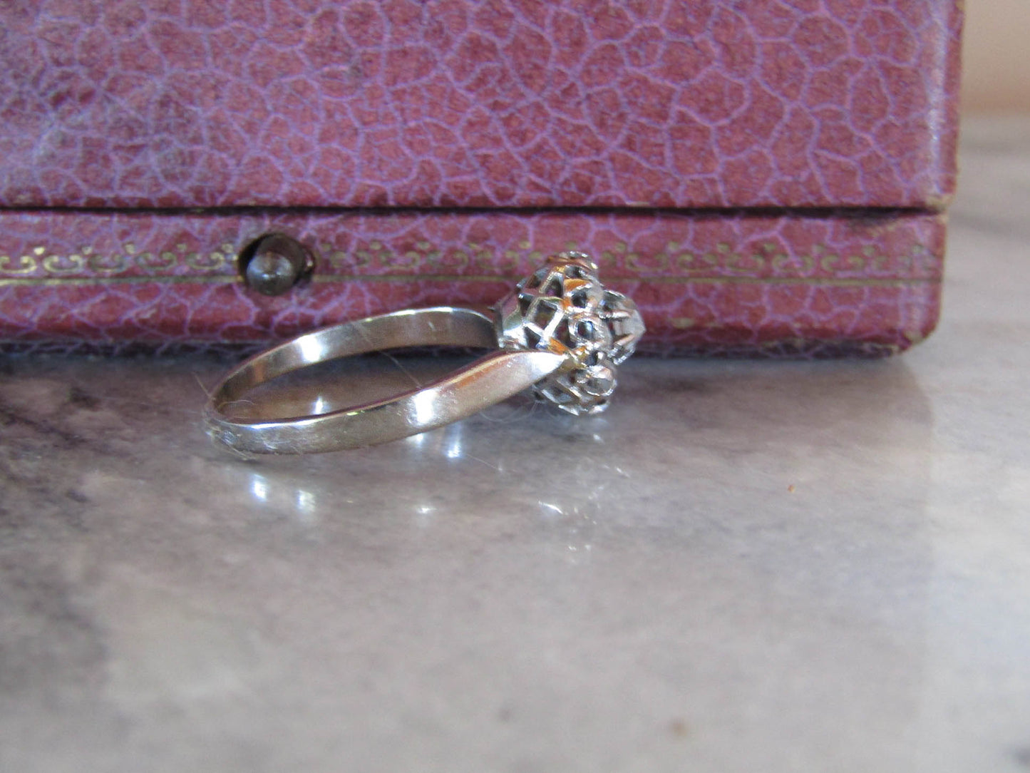 Antique 18K Solid Gold Rose Cut Diamond Daisy Ring c. 1900