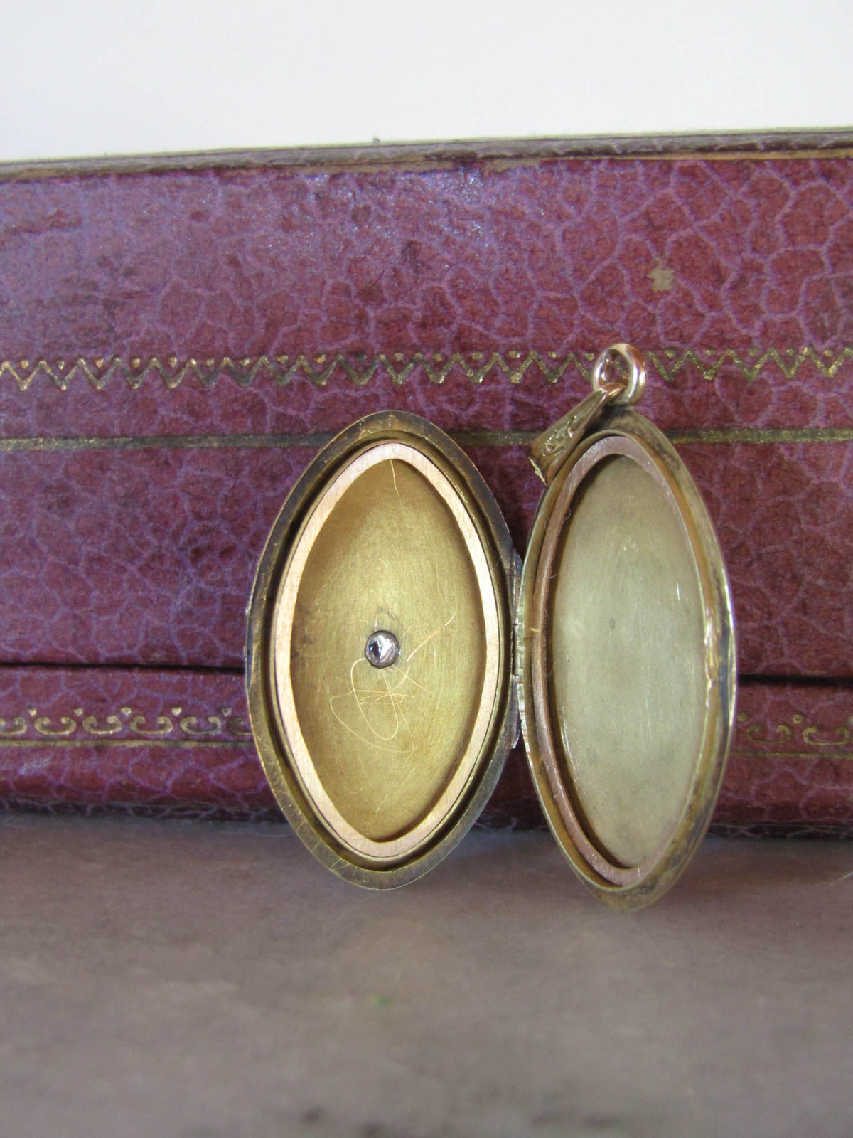 Antique 18K Solid Gold Edwardian Locket with Diamond c. 1900
