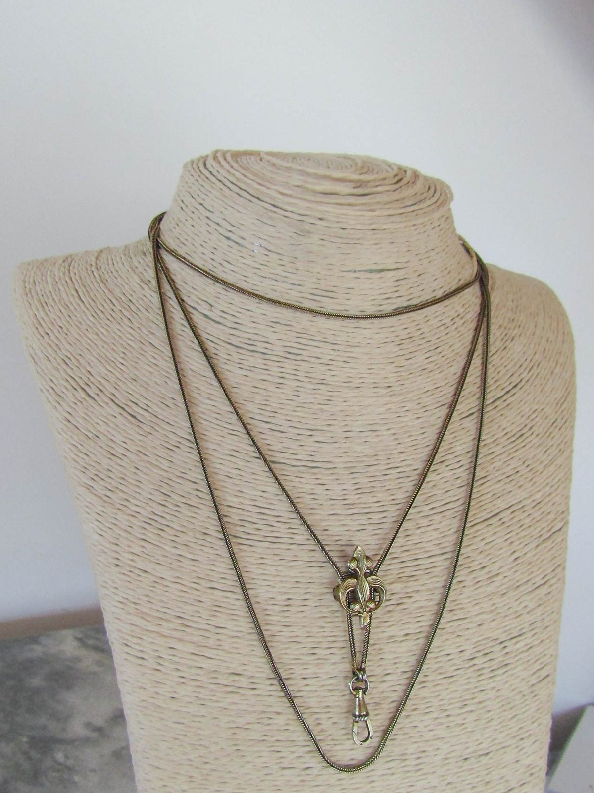 Silver Art Nouveau Holly Long Guard Chain Necklace