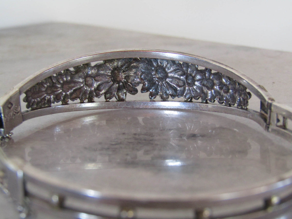 Antique Art Deco Silver Daisy Bangle Bracelet of French Origin
