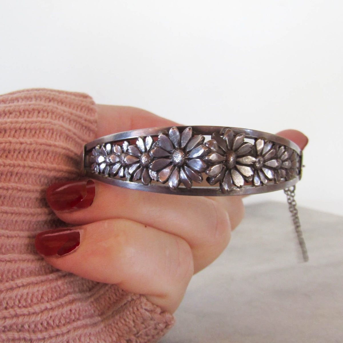 Antique Art Deco Silver Daisy Bangle Bracelet of French Origin