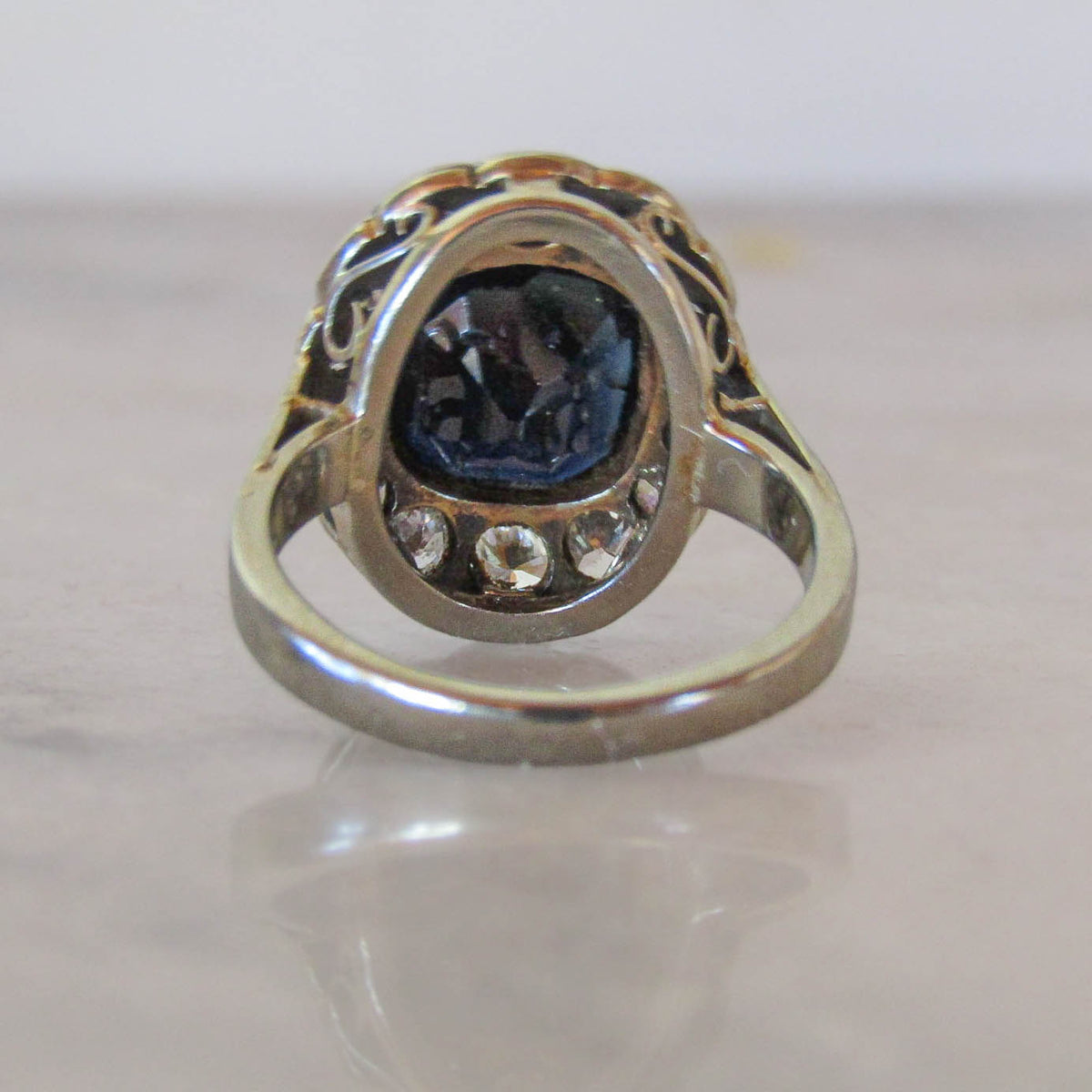 Antique Sapphire and Diamond Art Deco Pompadour Daisy Ring c. 1925