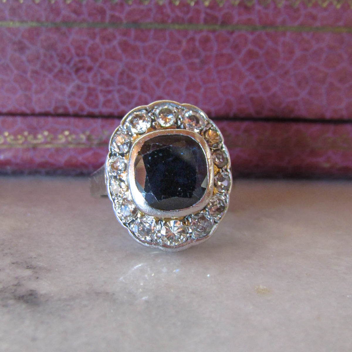 Antique Sapphire and Diamond Art Deco Pompadour Daisy Ring c. 1925