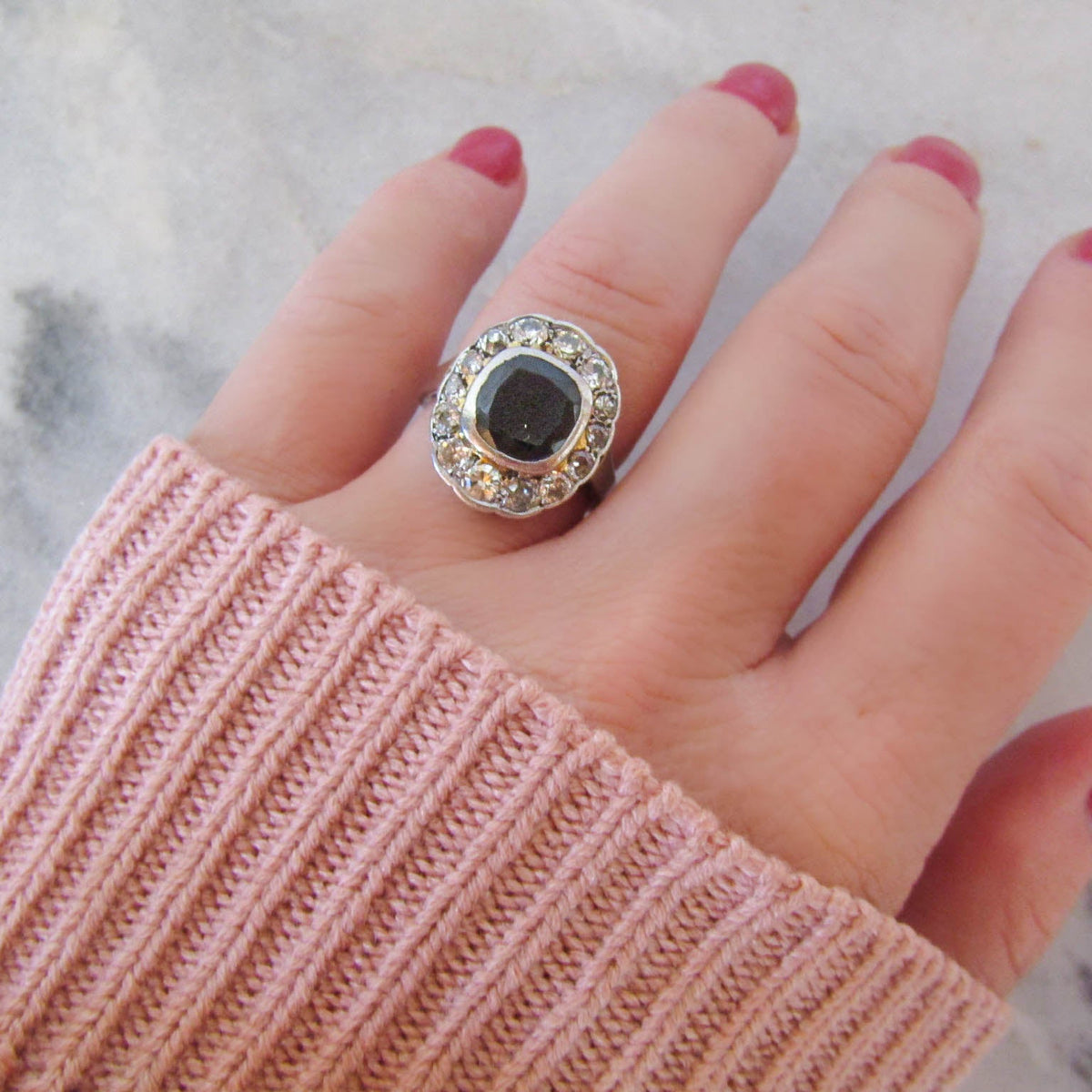 Antique Sapphire and Diamond Art Deco Pompadour Daisy Ring c. 1925