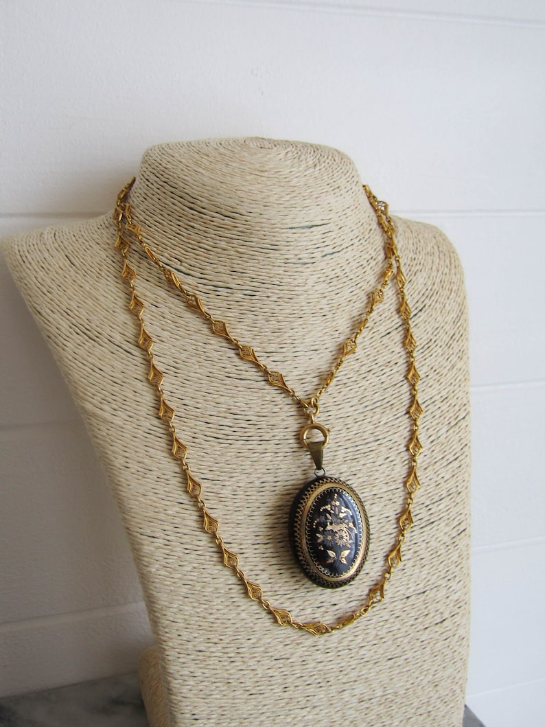 37" 18K Solid Gold Belle Epoque Half Guard Chain with Hanging Bolt Ring c. 1880